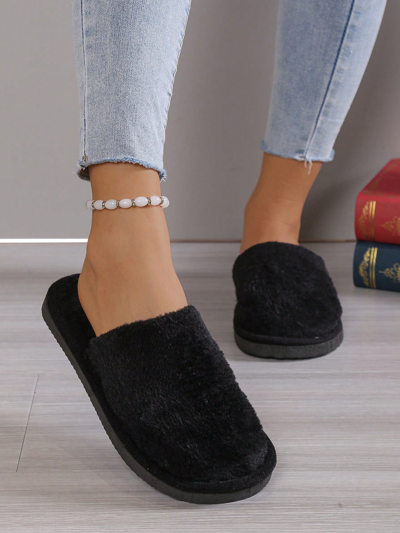 In Black Women Home Slippers