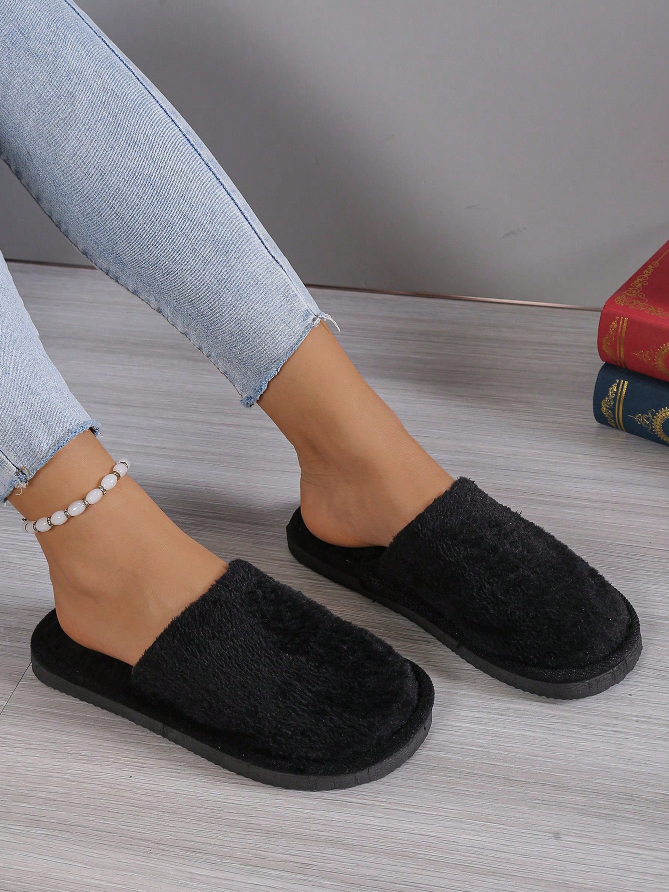 In Black Women Home Slippers