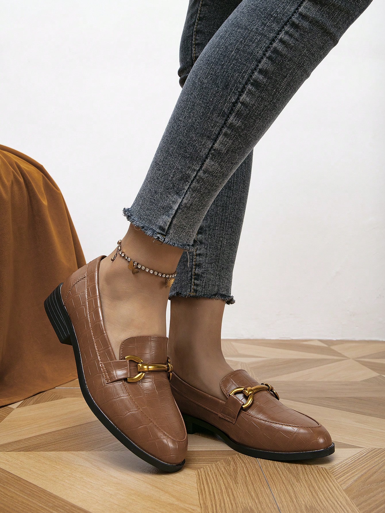 In Brown Women Flats