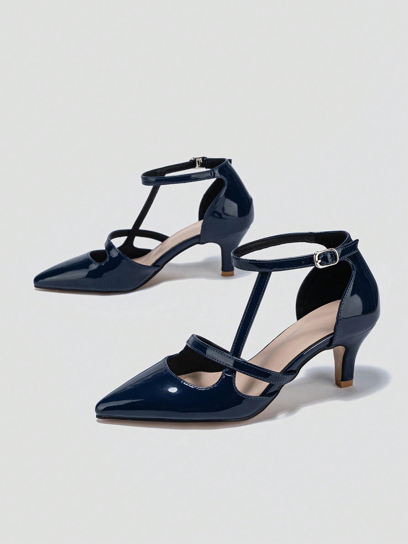 In Navy Blue Women Pumps