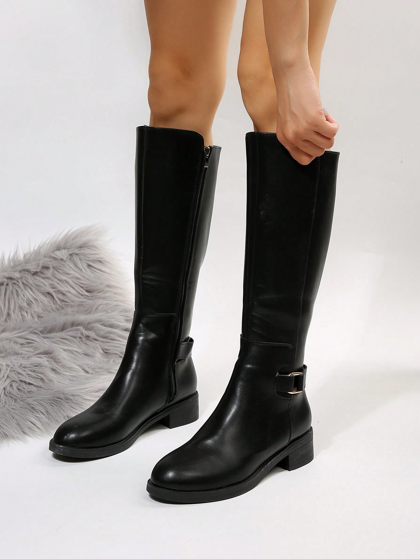 In Black Women Knee-High Boots