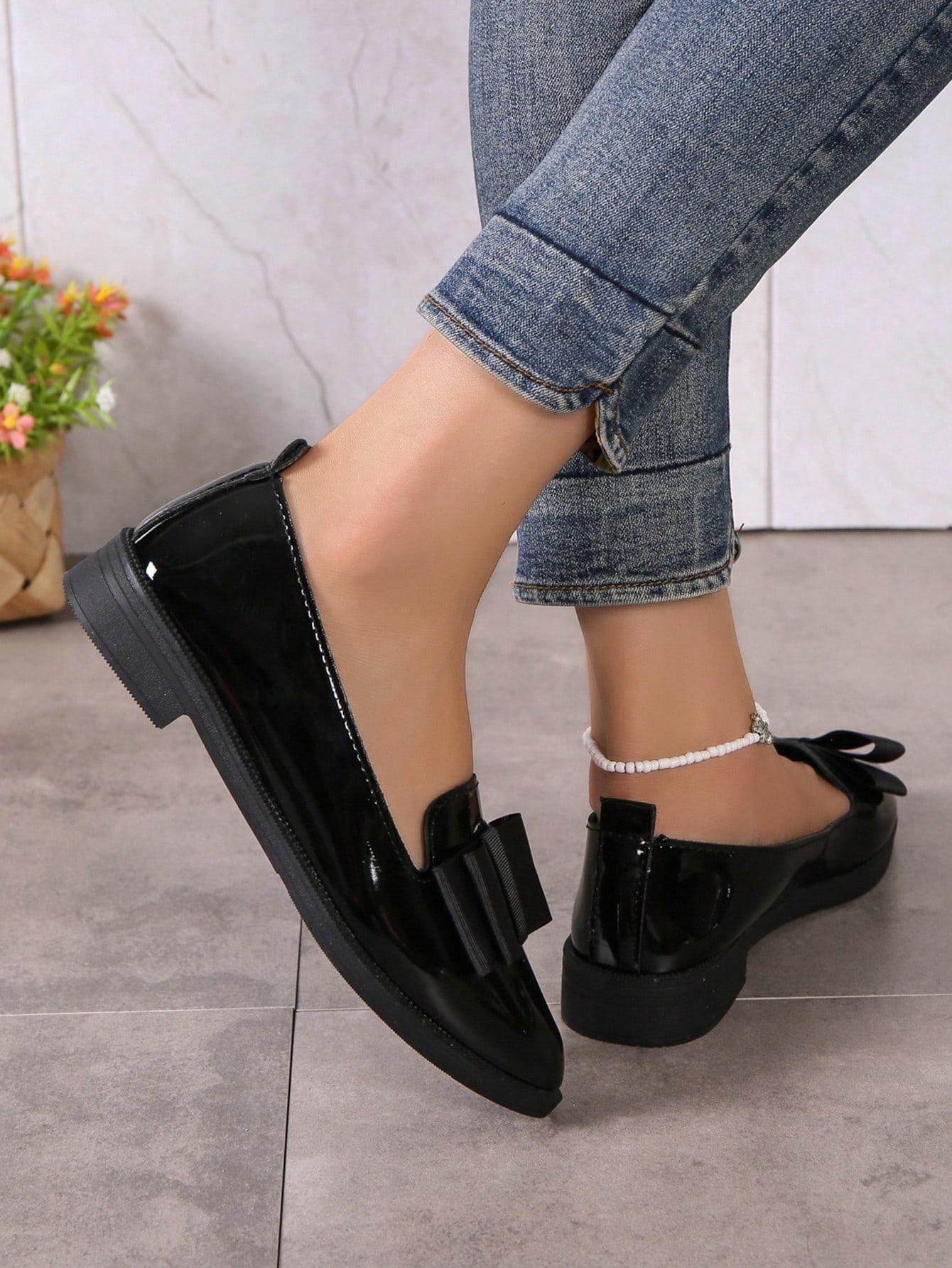 In Black Women Flats