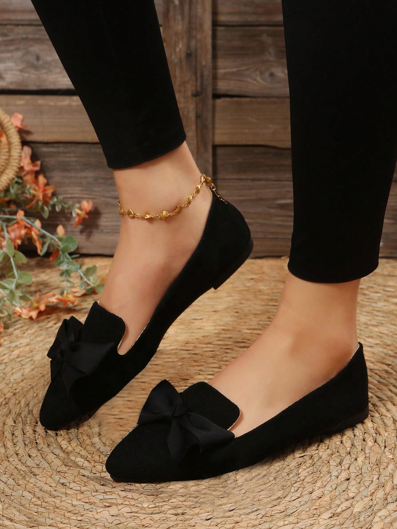 In Black Women Flats