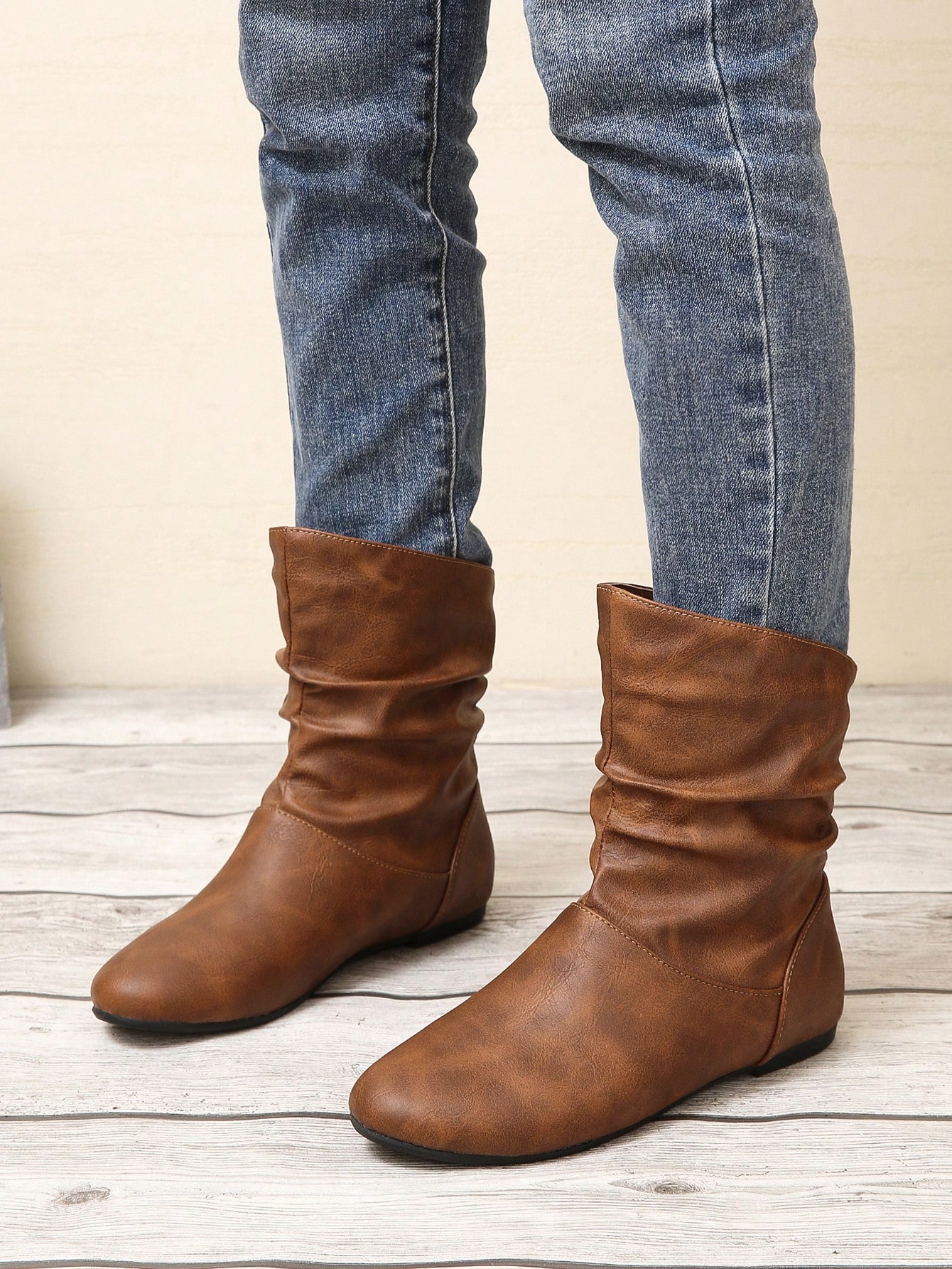 In Brown Women Mid-Calf Boots