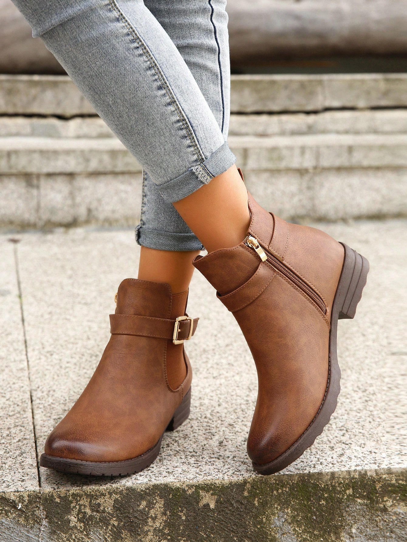 In Brown Women Fashion Boots