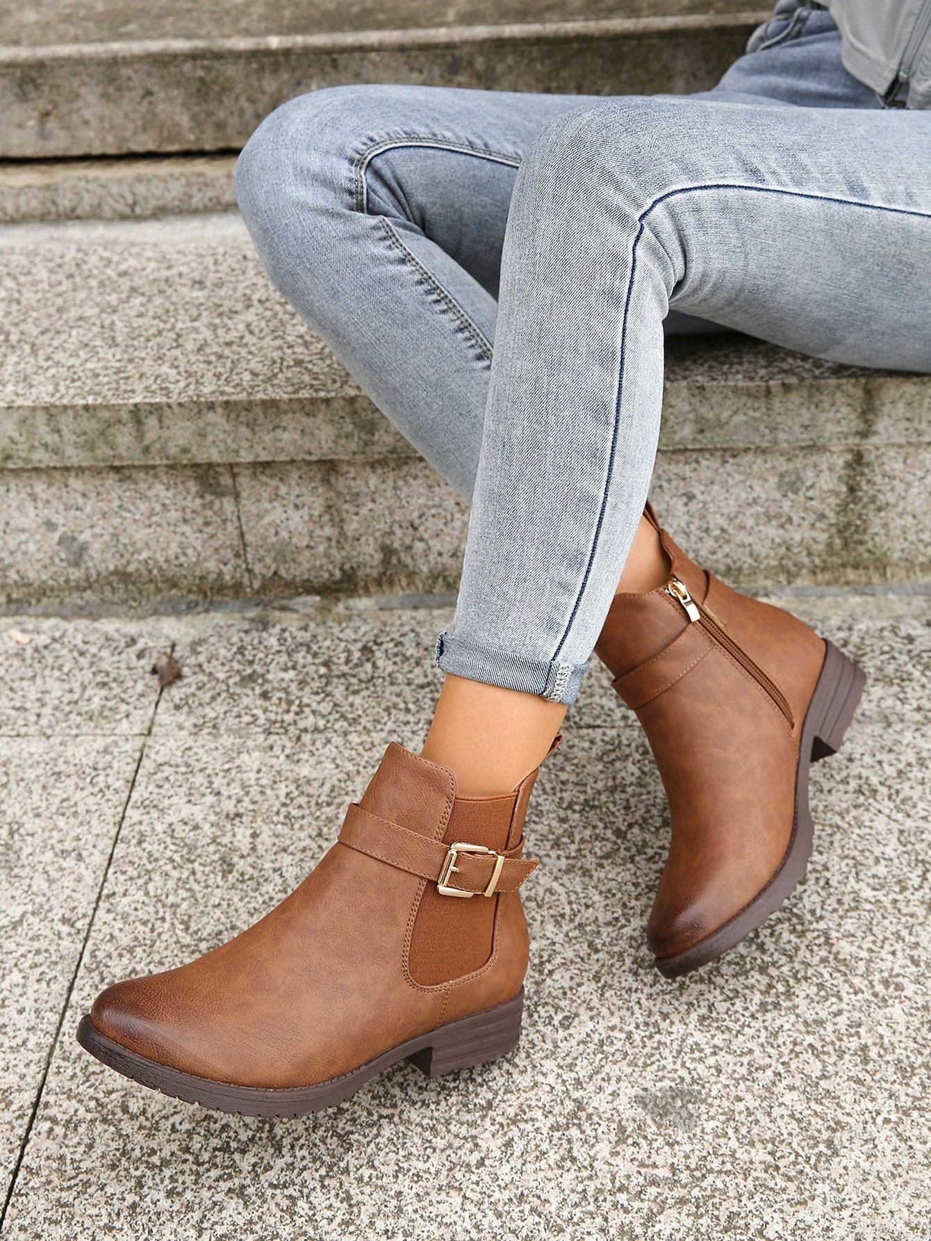 In Brown Women Fashion Boots