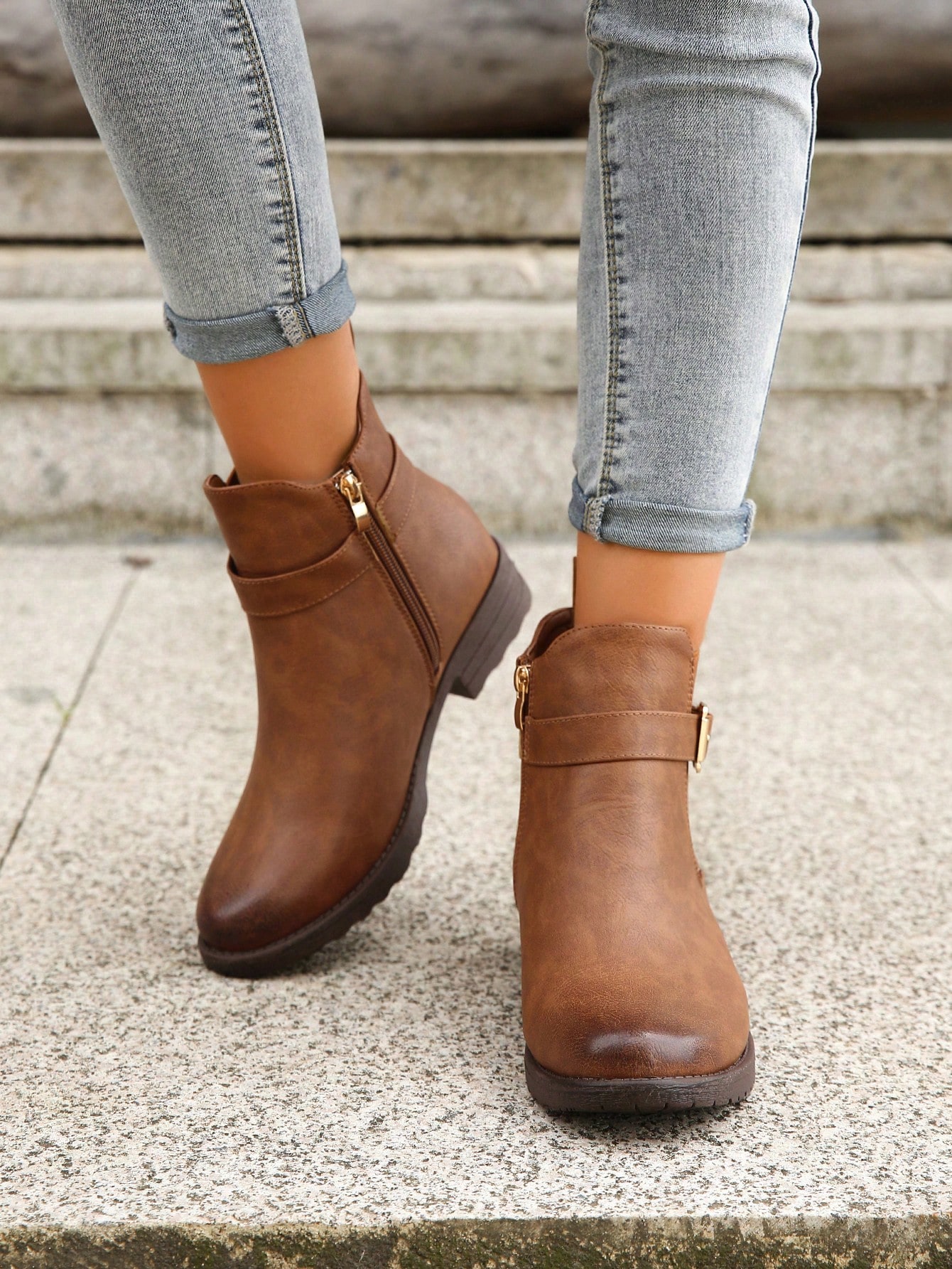 In Brown Women Fashion Boots