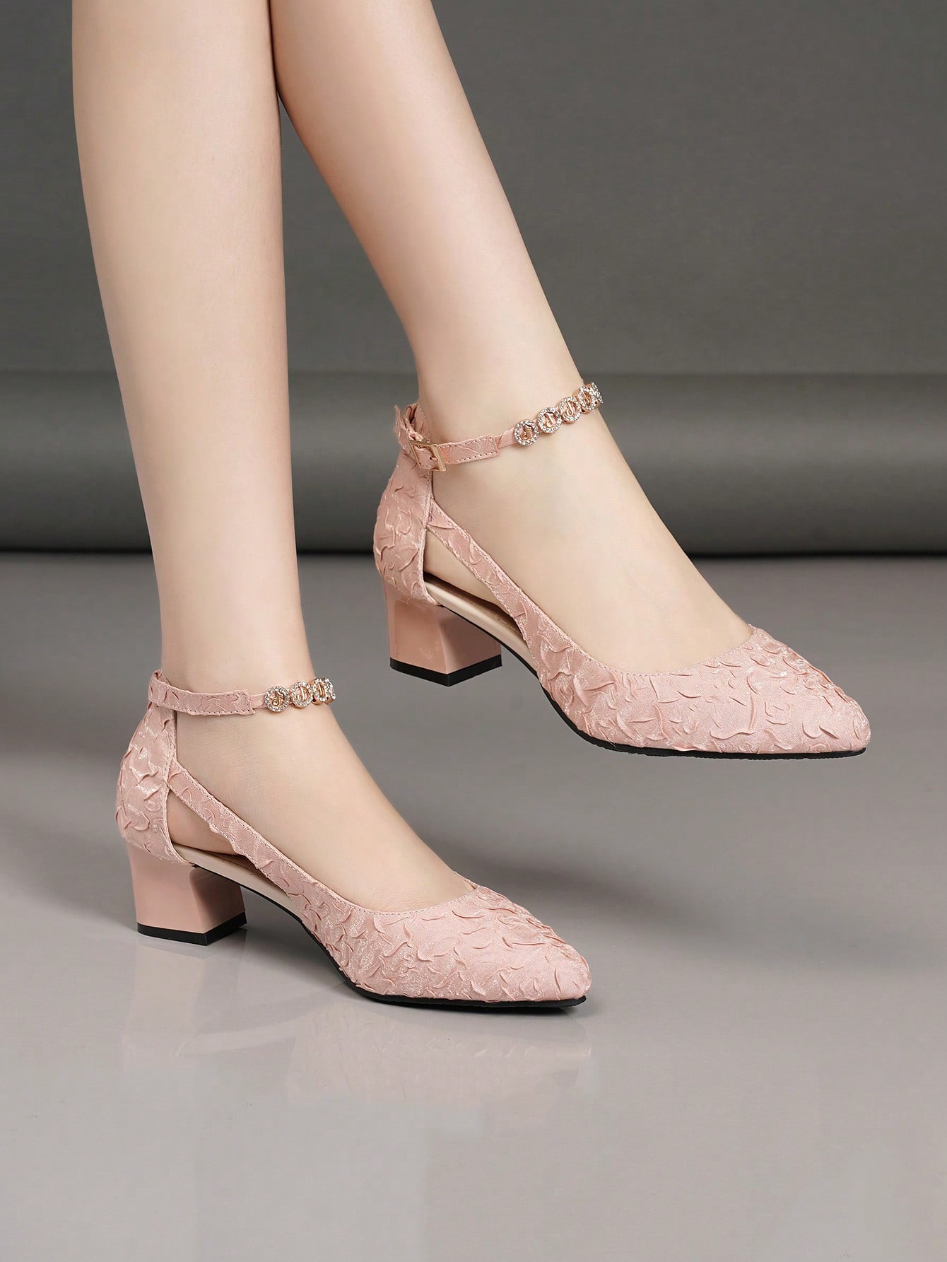 In Pink Women Pumps