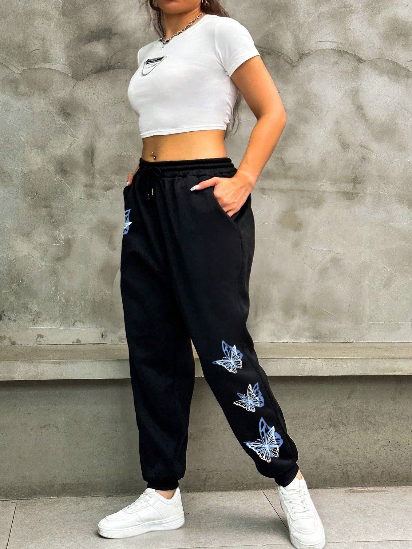 In Black Plus Size Sweatpants