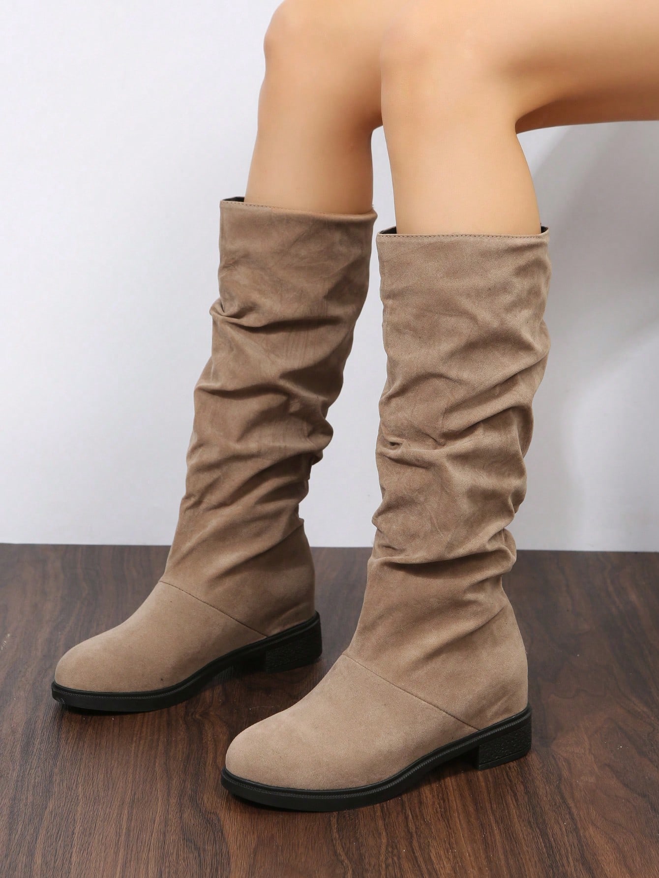 In Khaki Women Fashion Boots