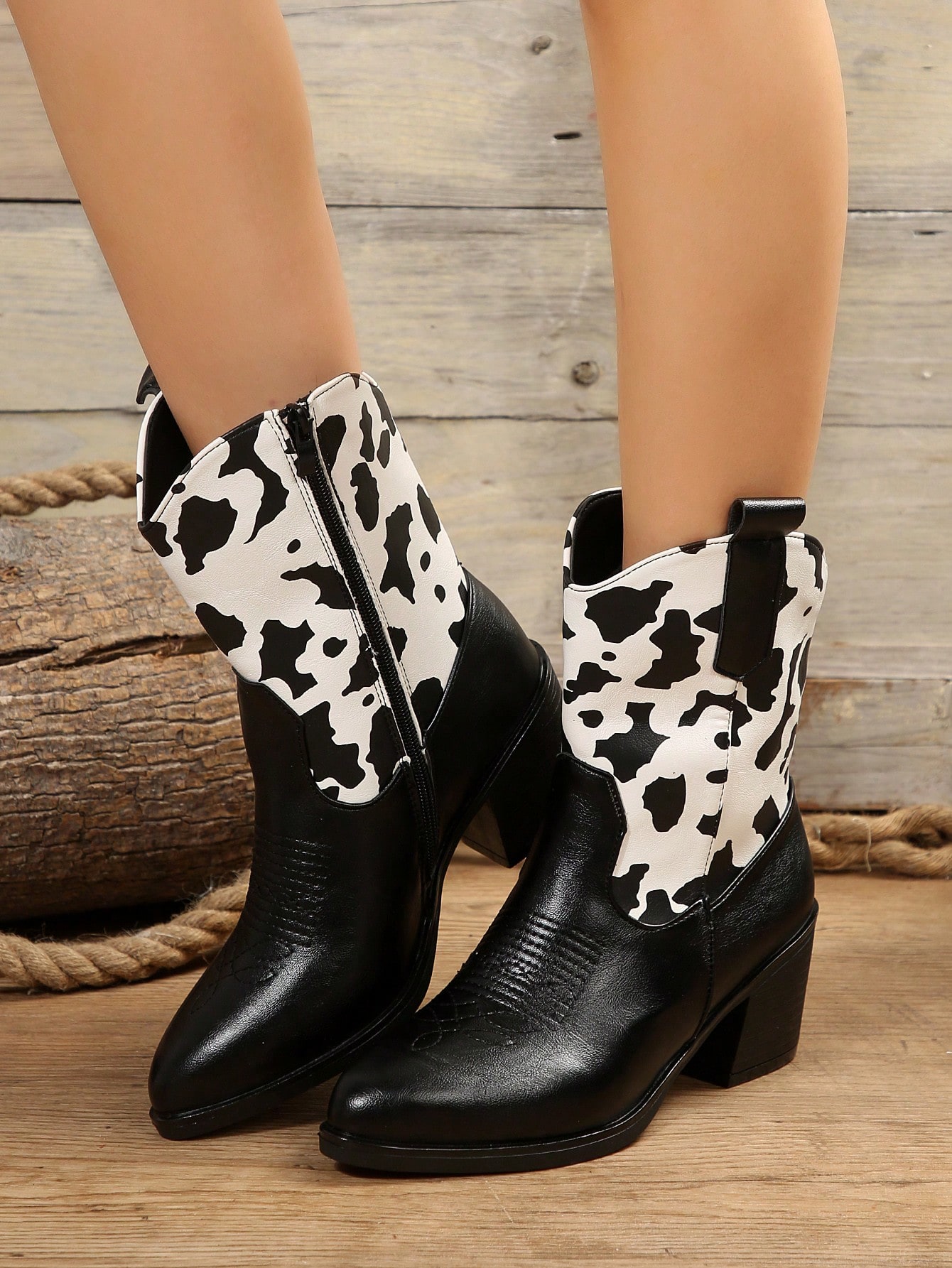 In Black and White Women Ankle Boots & Booties