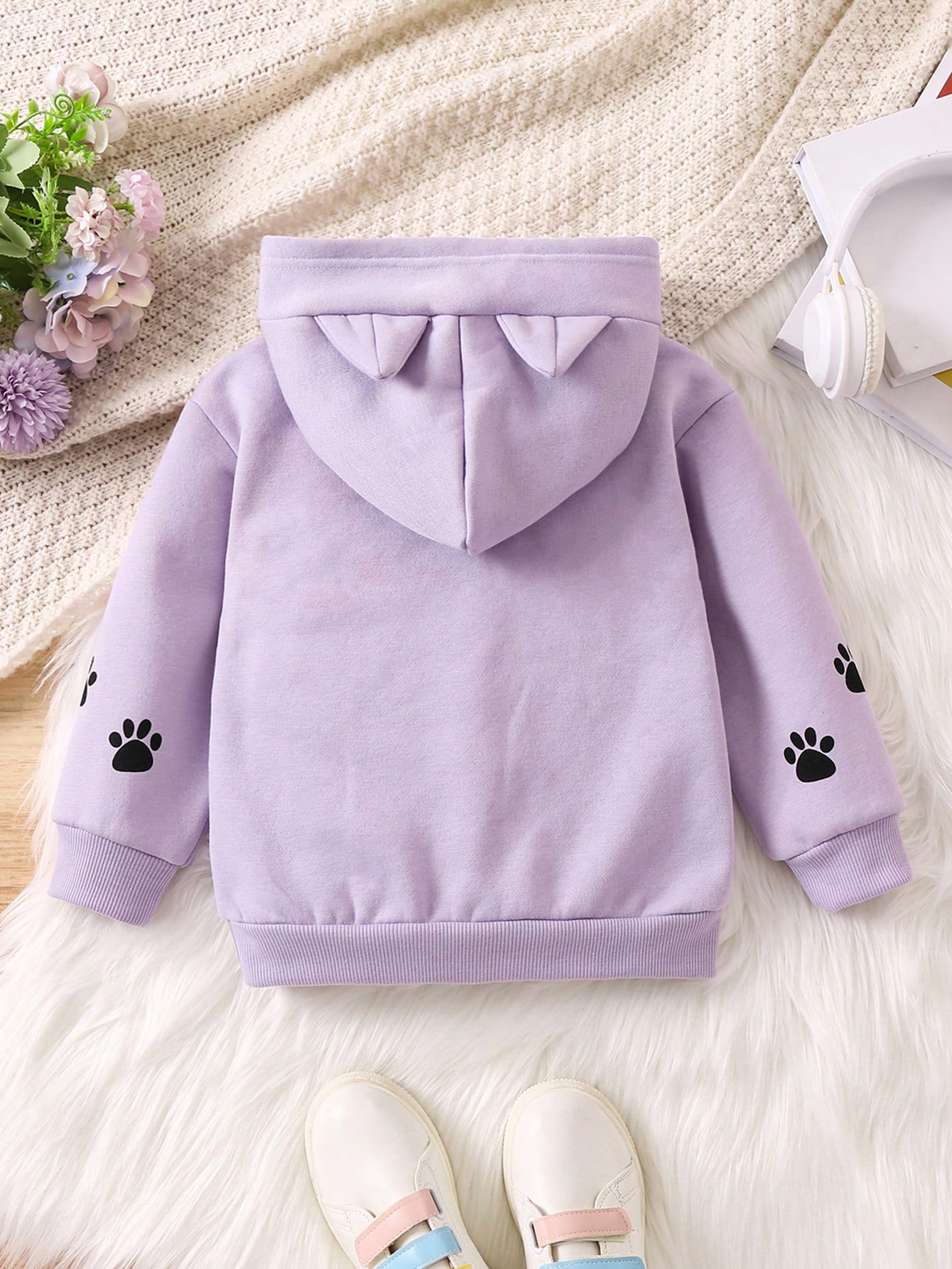 Young Girls Sweatshirts