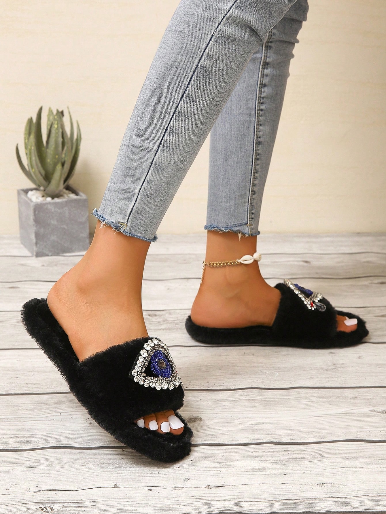 In Black Women Home Slippers