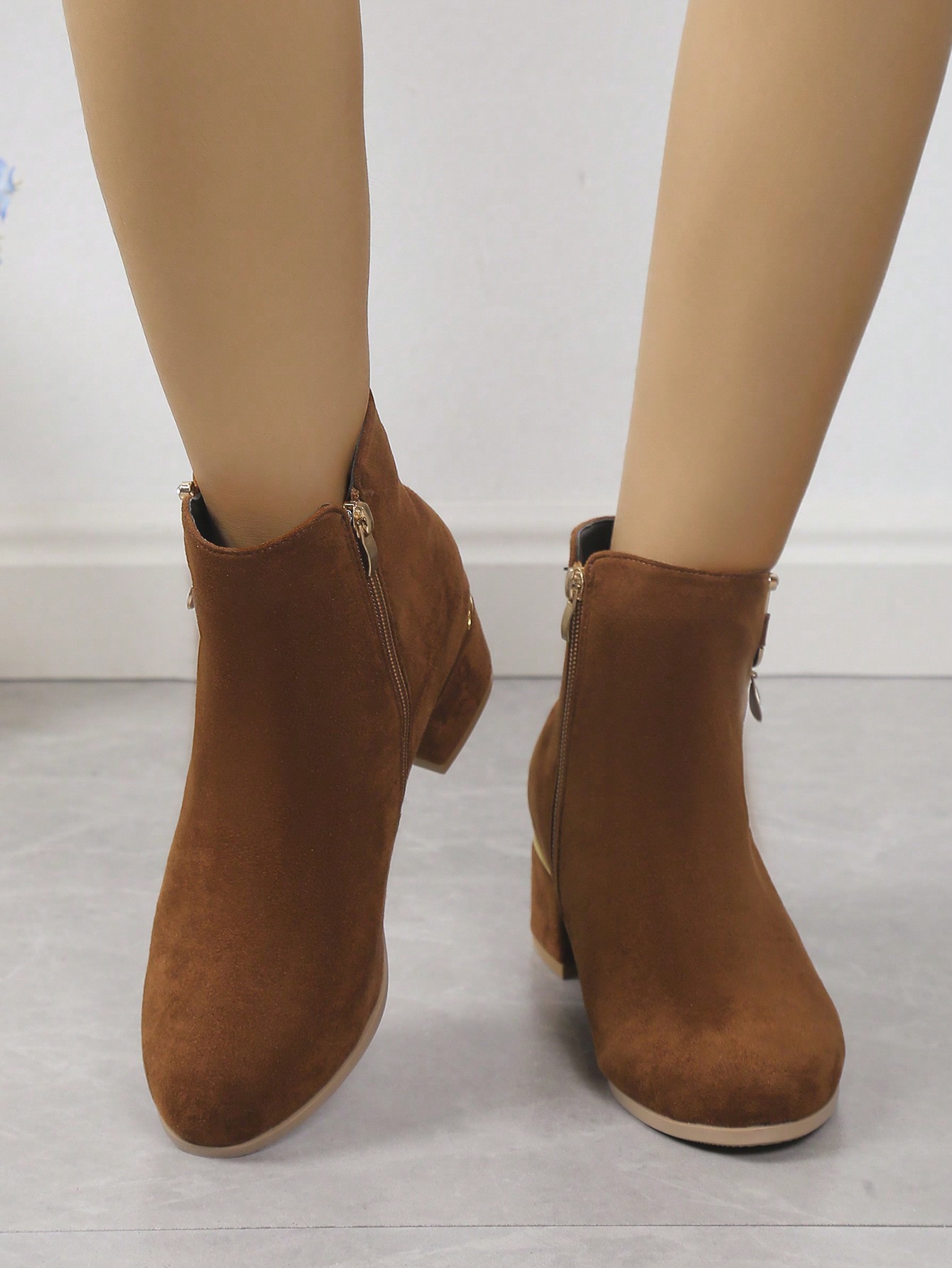 In Brown Women Fashion Boots