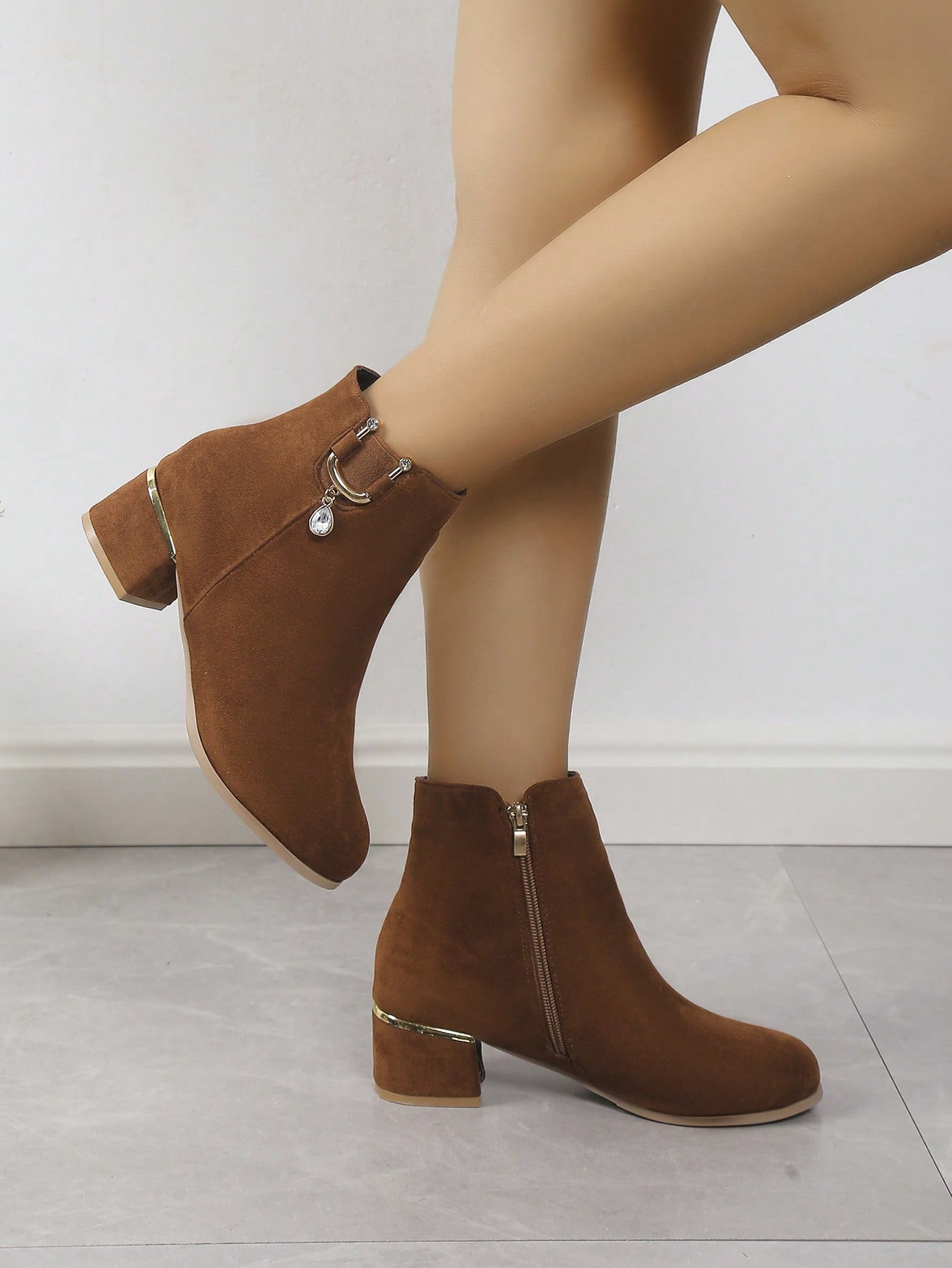 In Brown Women Fashion Boots