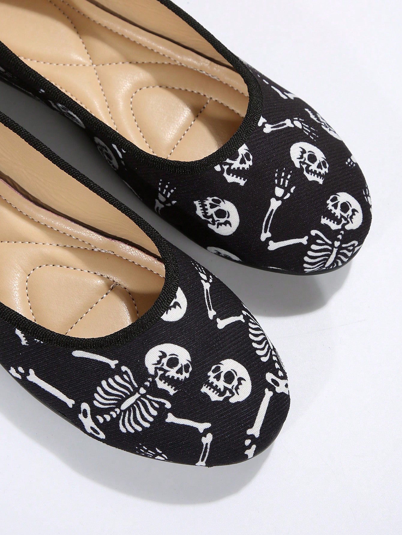 In Black and White Women Flats