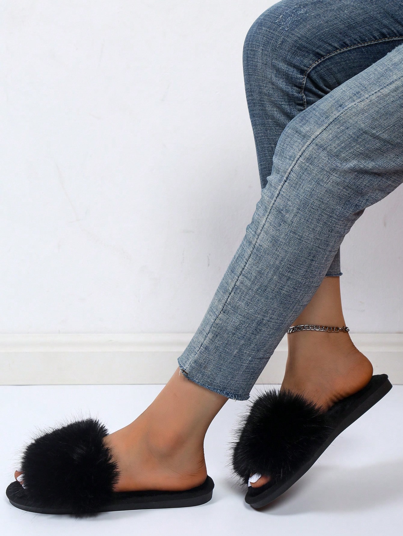 In Black Women Home Slippers