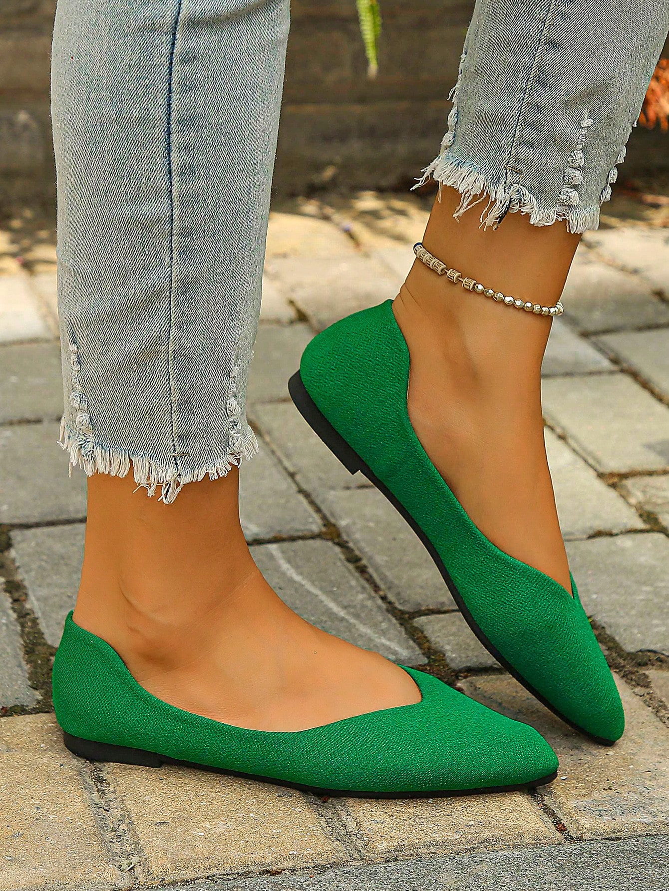 In Green Women Flats