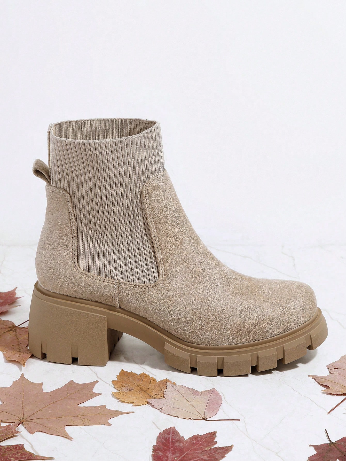 In Khaki Women Fashion Boots