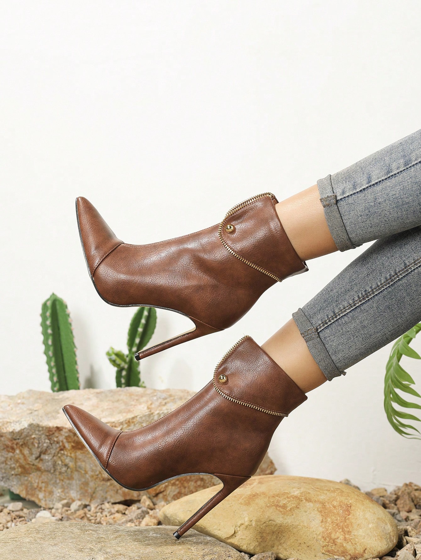 In Brown Women Ankle Boots & Booties