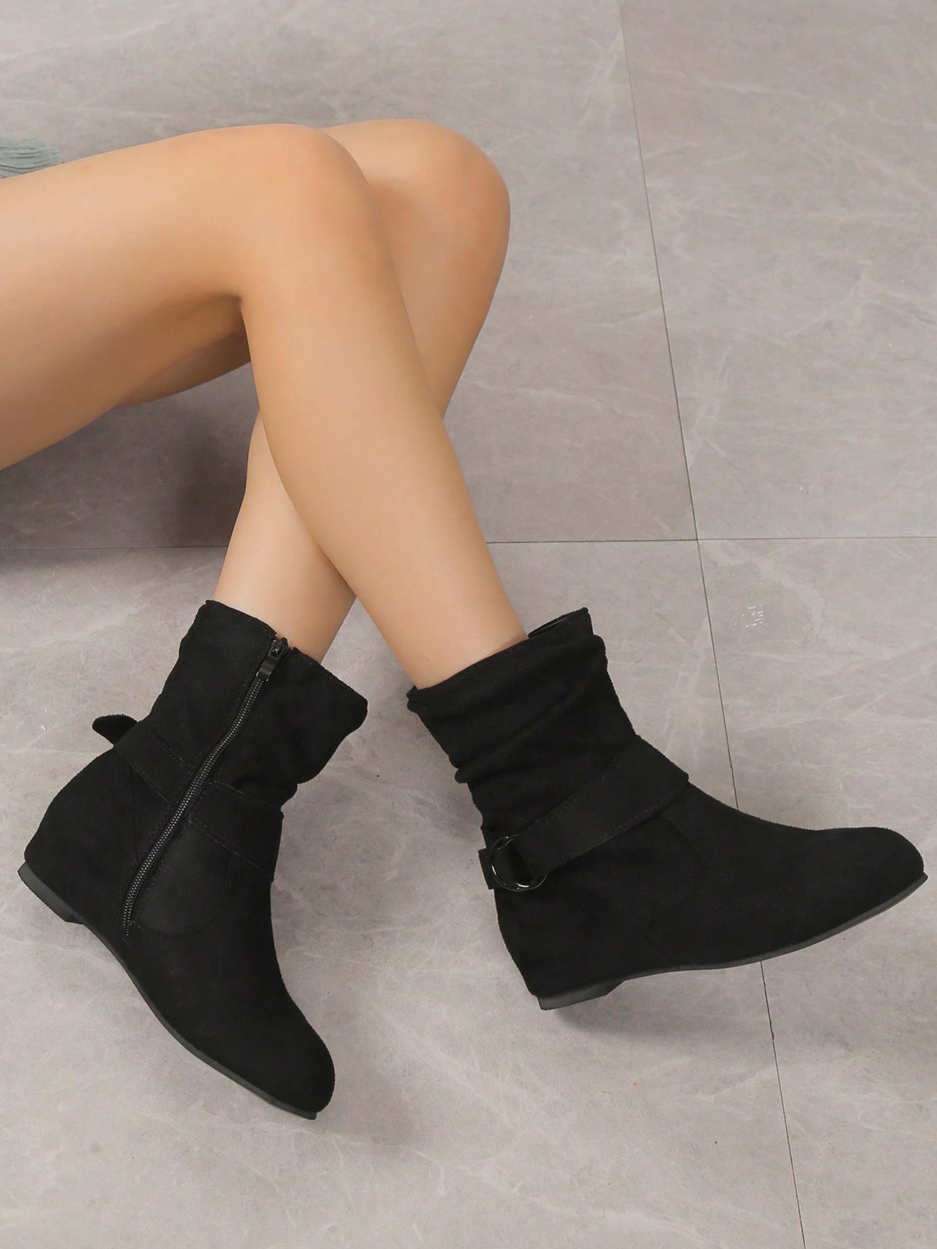 In Black Women Mid-Calf Boots