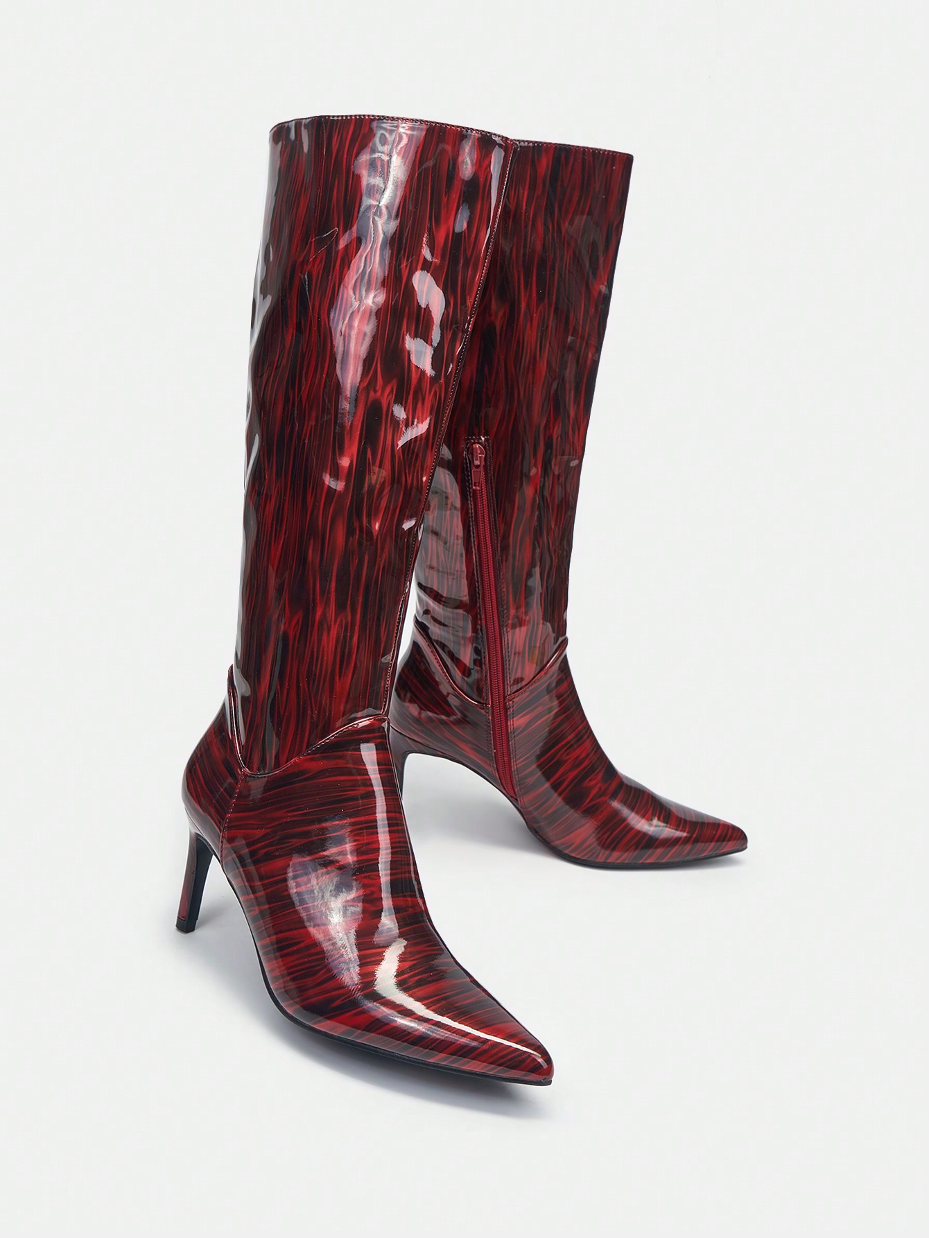 In Burgundy Women Fashion Boots