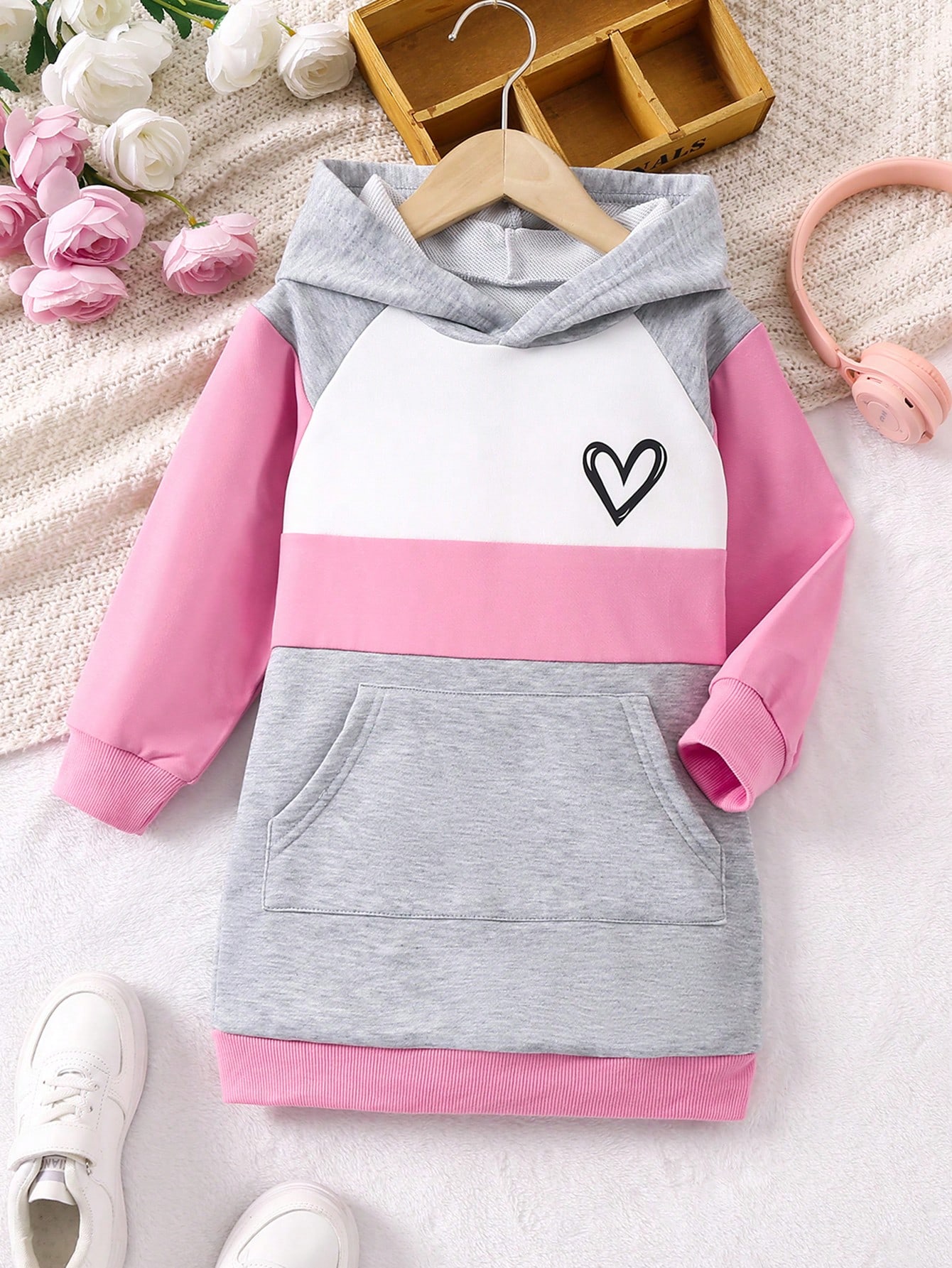 Young Girls Sweatshirts