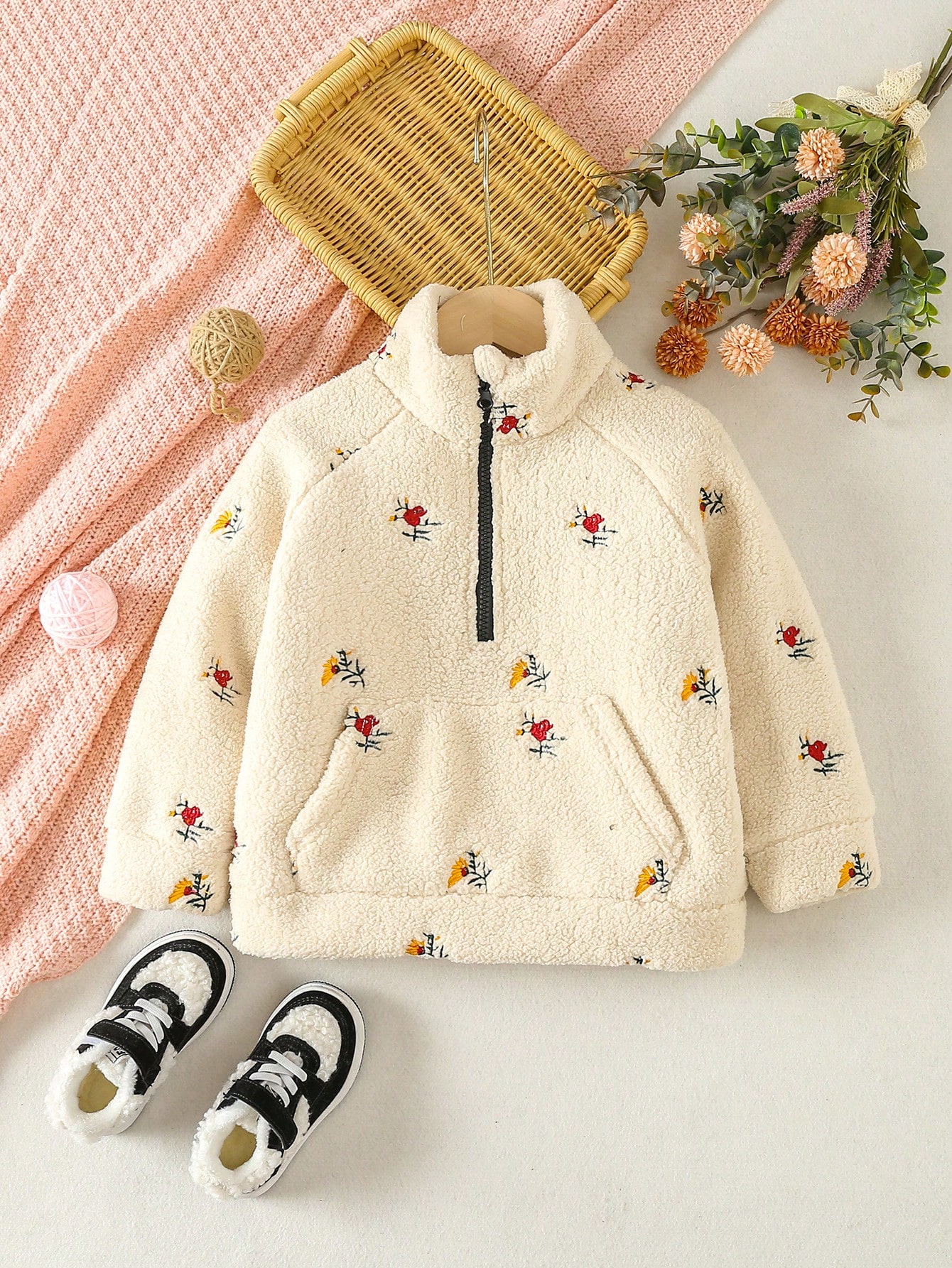 Young Girls Sweatshirts