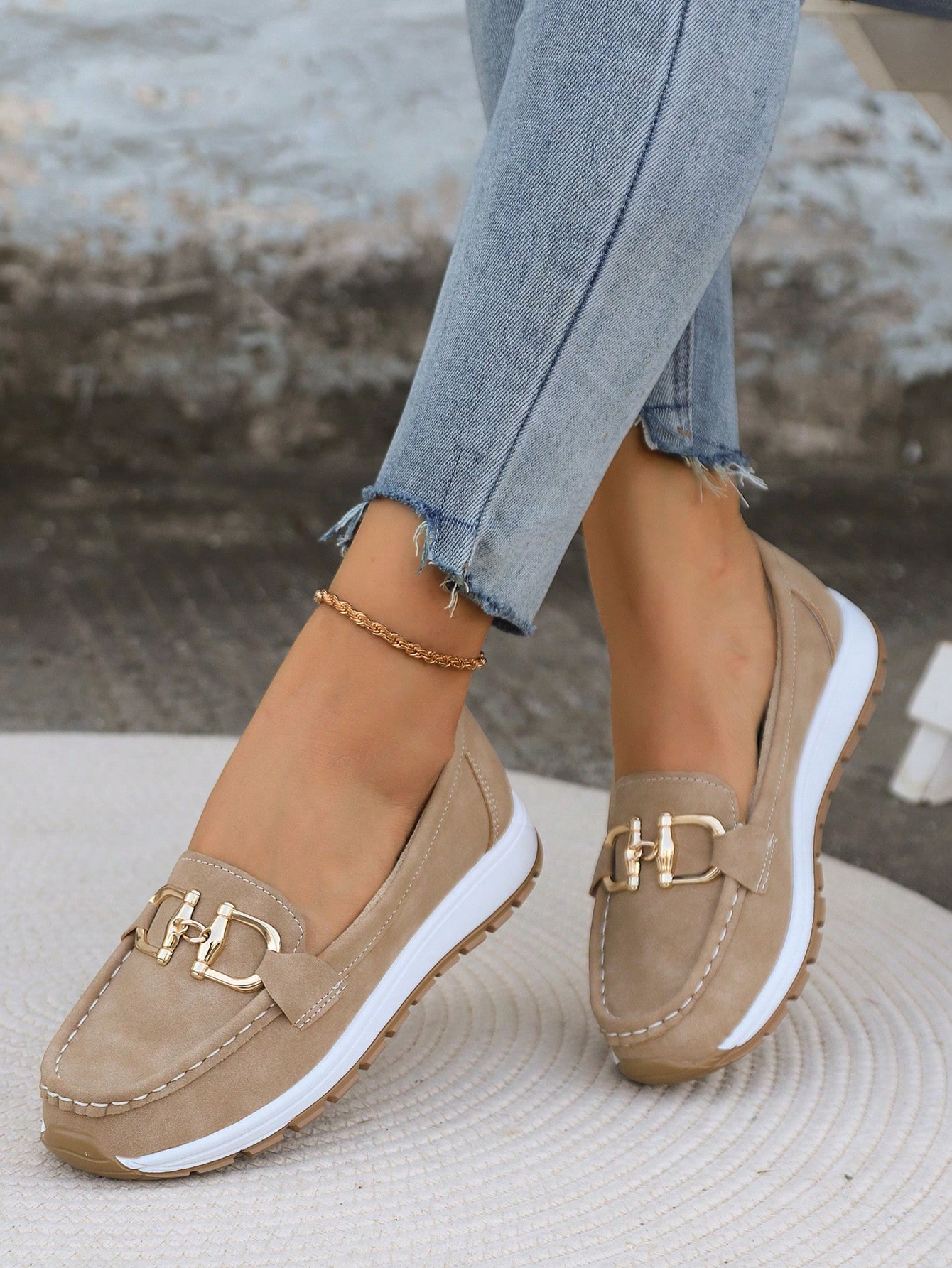 Women Flats