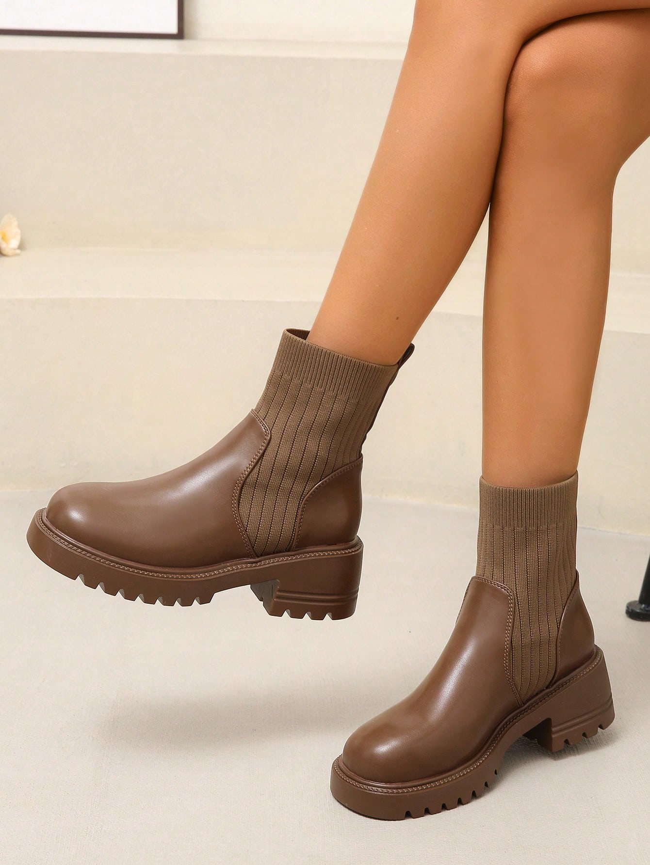 In Brown Women Fashion Boots