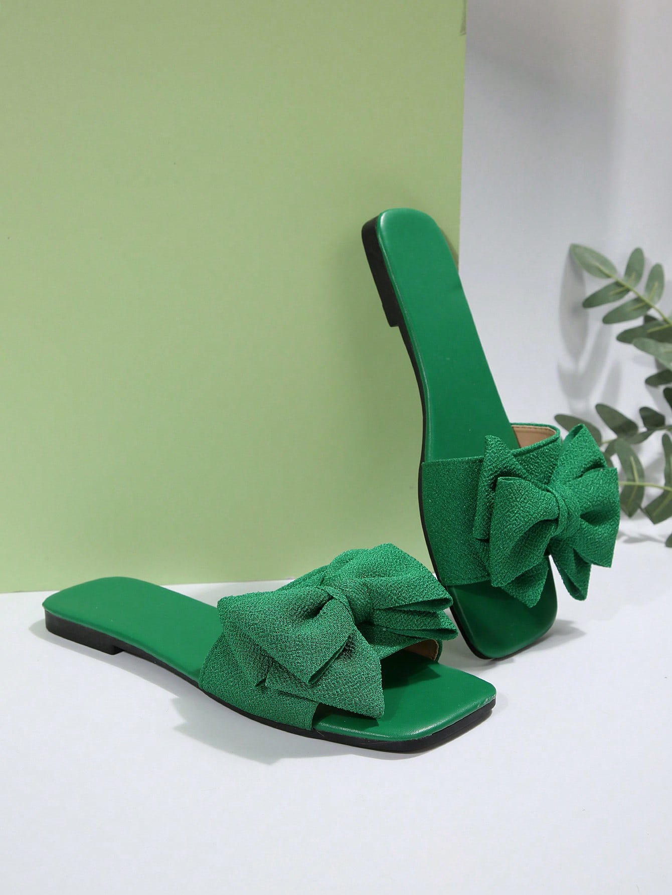 In Green Women Flat Sandals