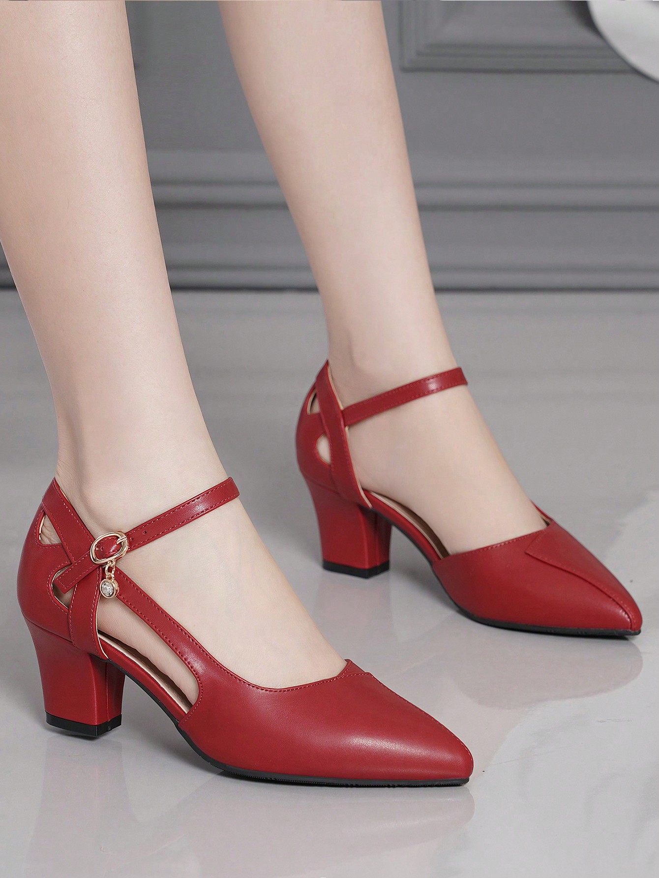 In Burgundy Women Pumps