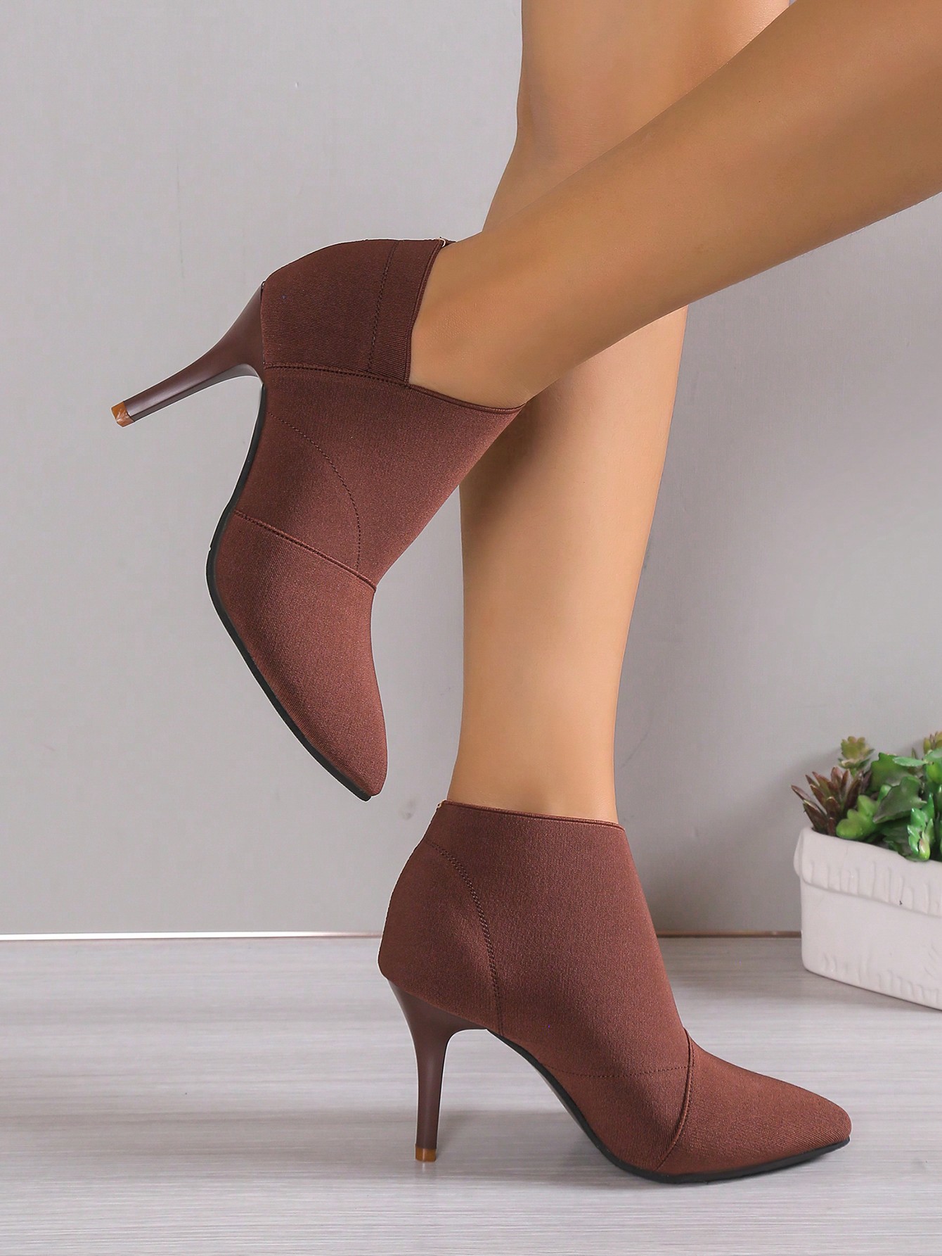 In Brown Women Ankle Boots & Booties