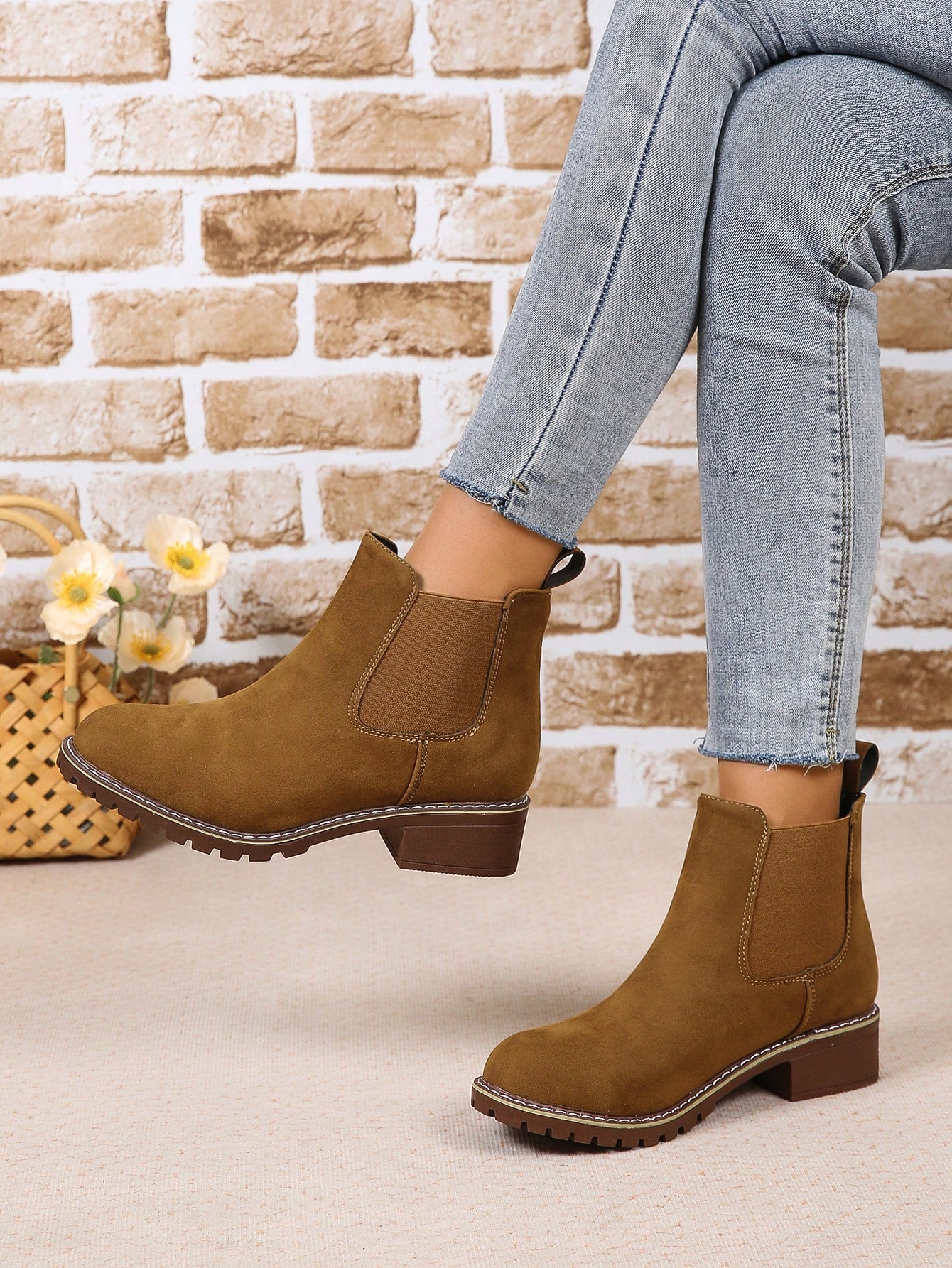 In Brown Women Fashion Boots