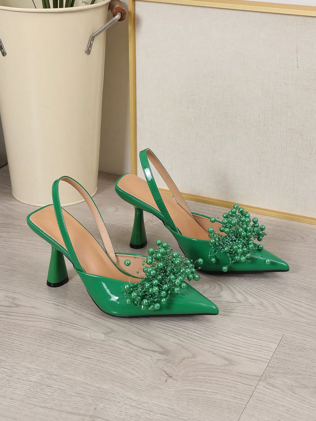 In Green Women Pumps