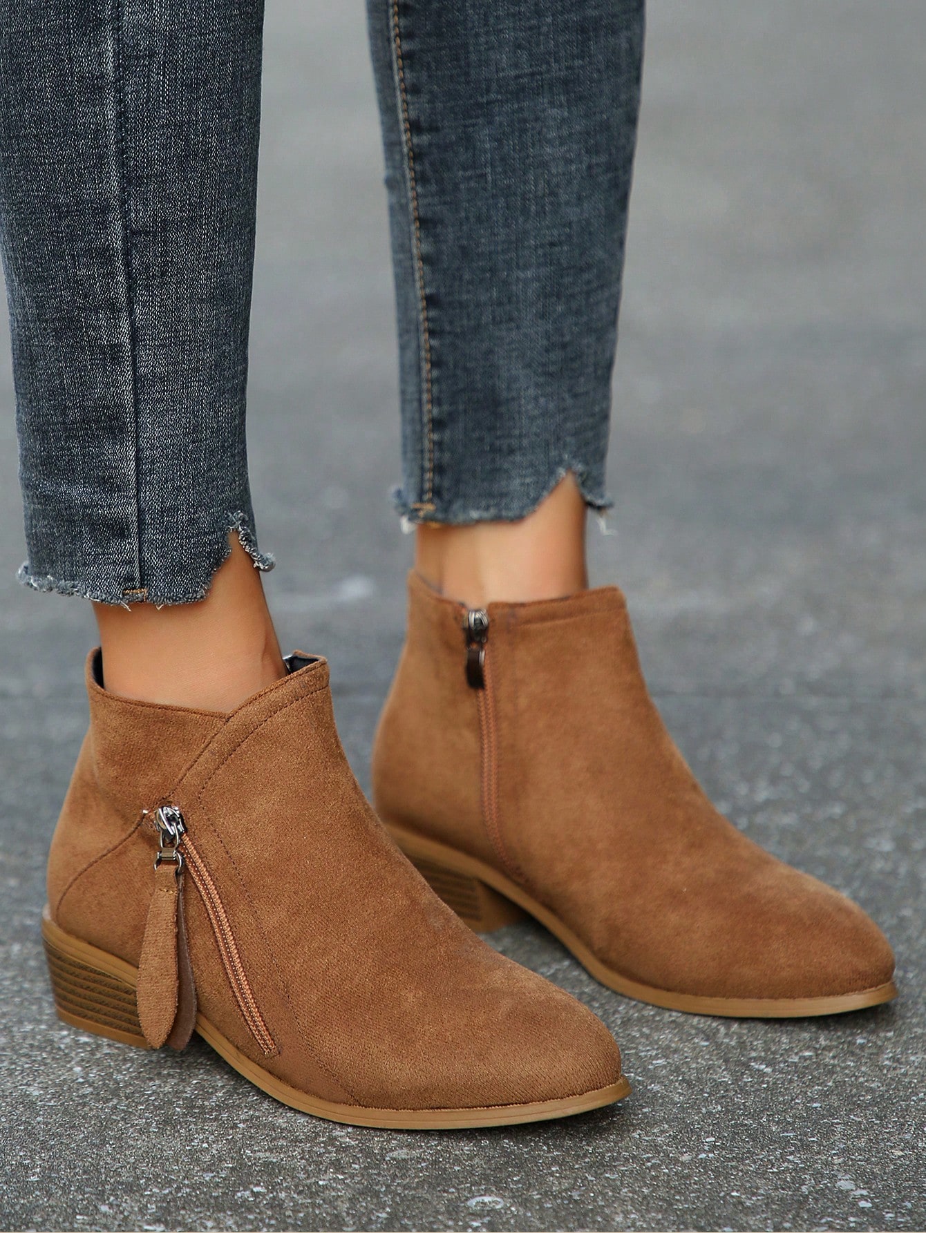 In Brown Women Fashion Boots