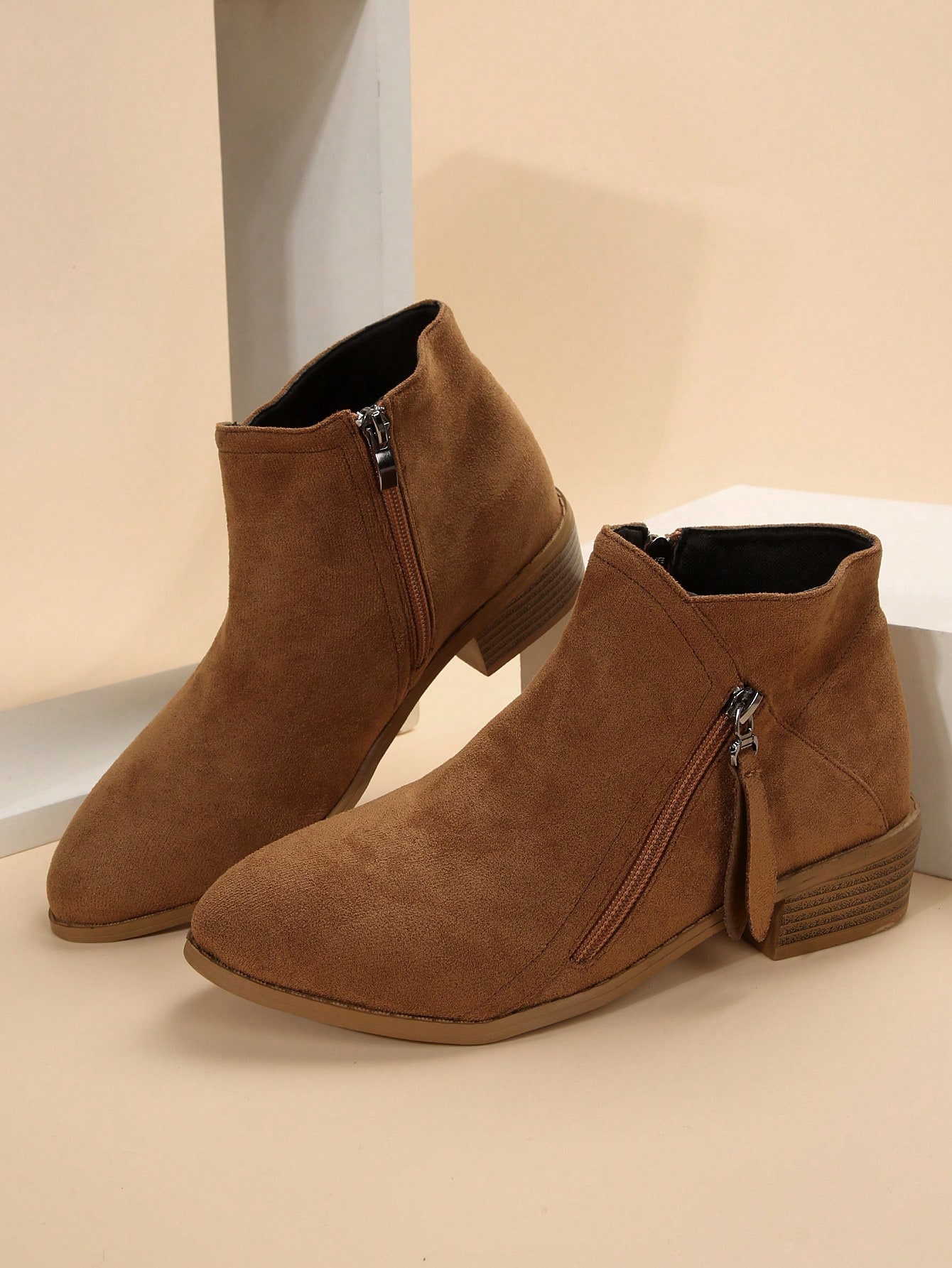 In Brown Women Fashion Boots