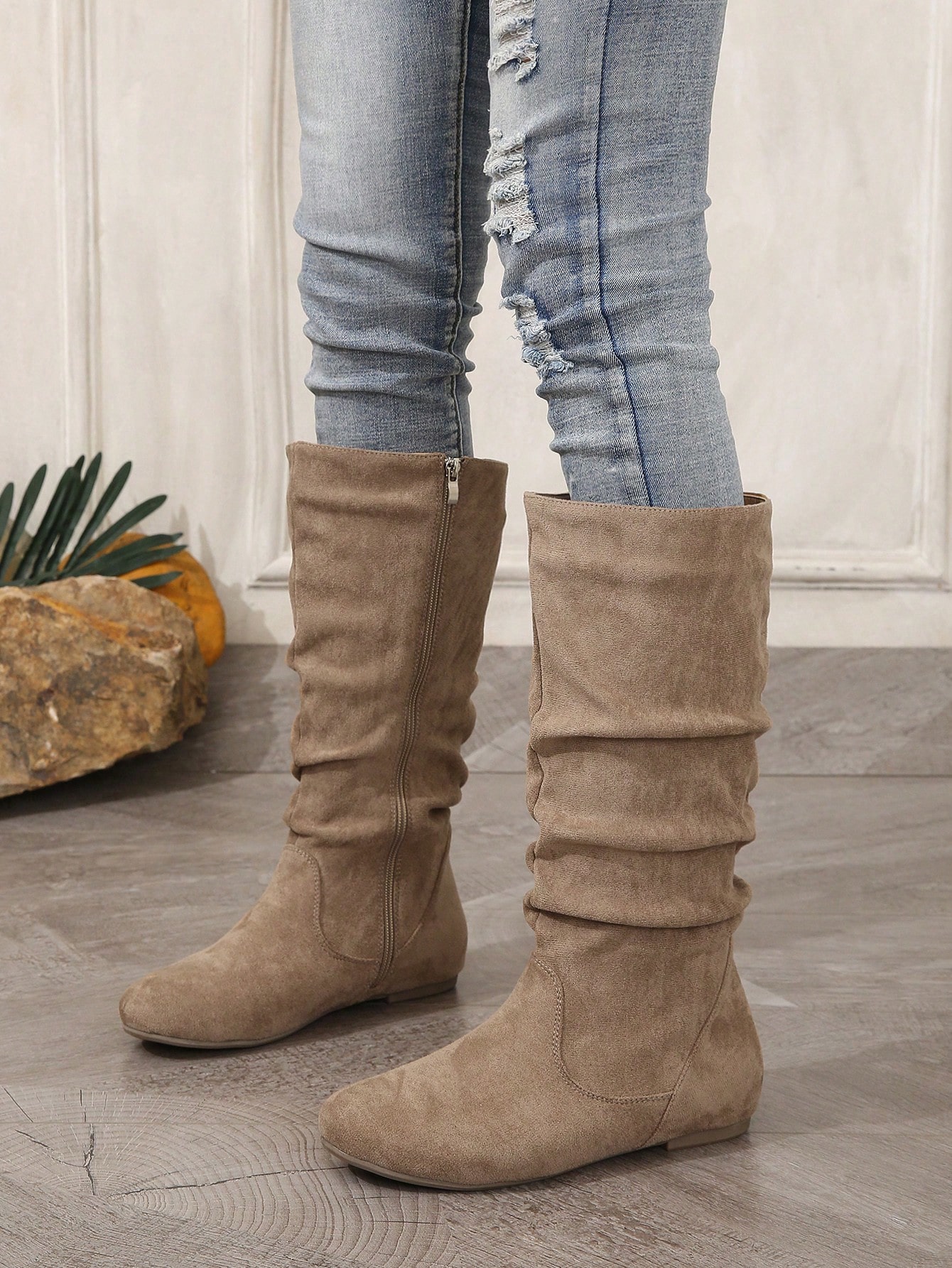 In Khaki Women Fashion Boots