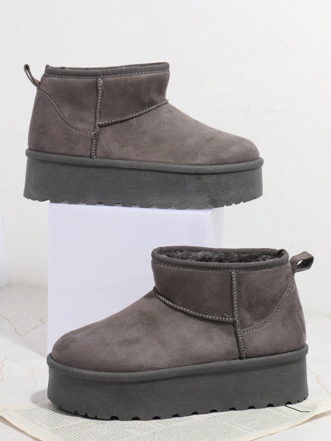 In Grey Women Ankle Boots & Booties