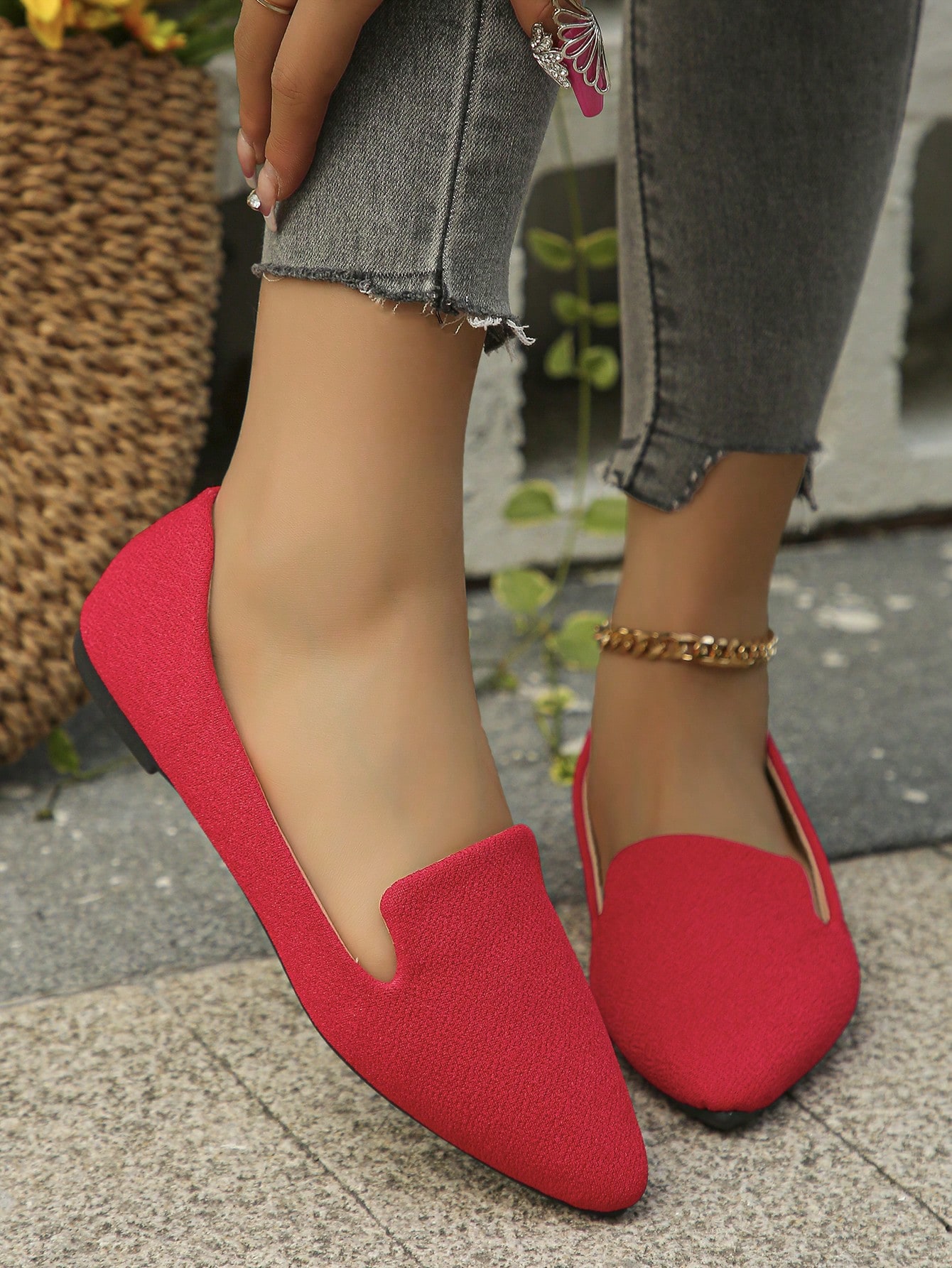 In Red Women Flats