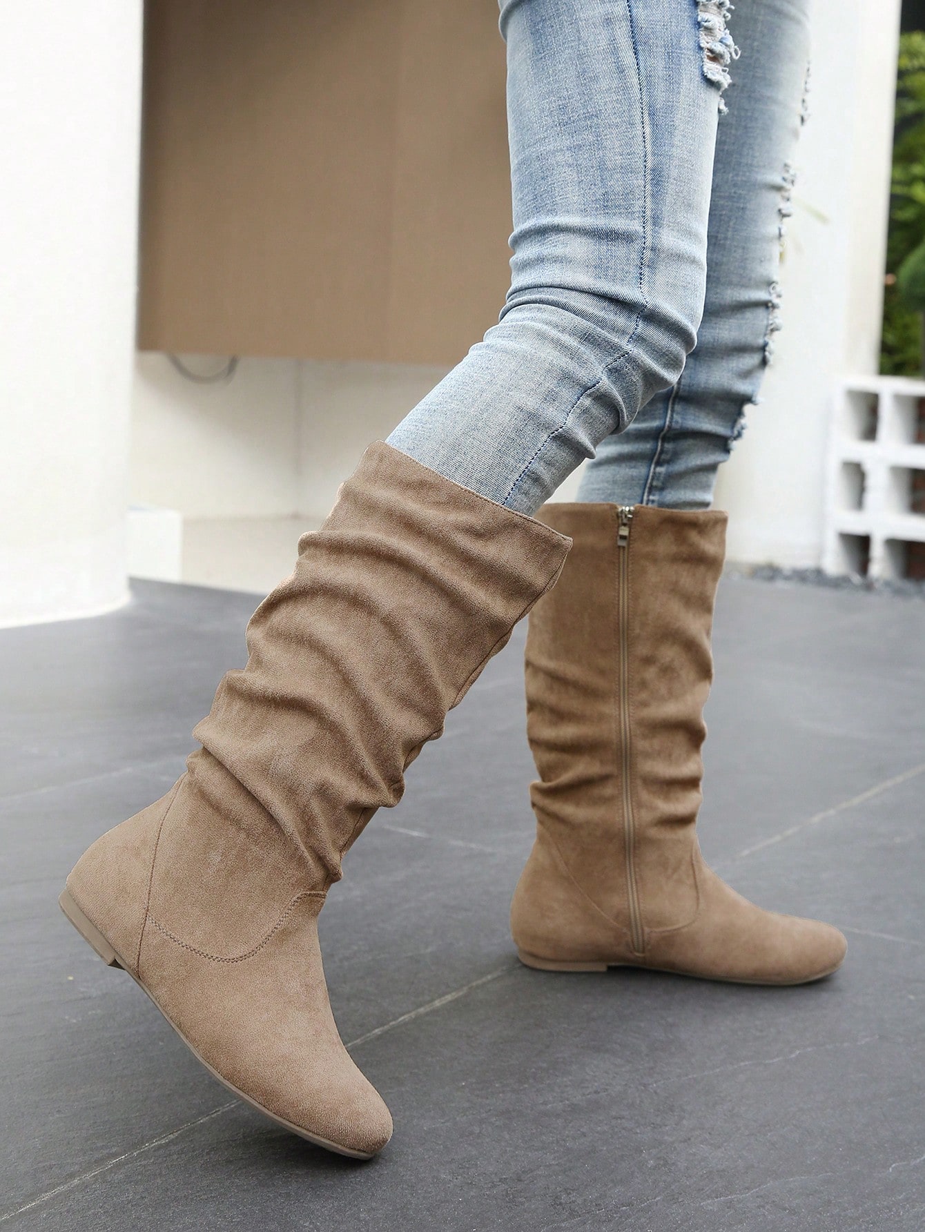 In Khaki Women Fashion Boots