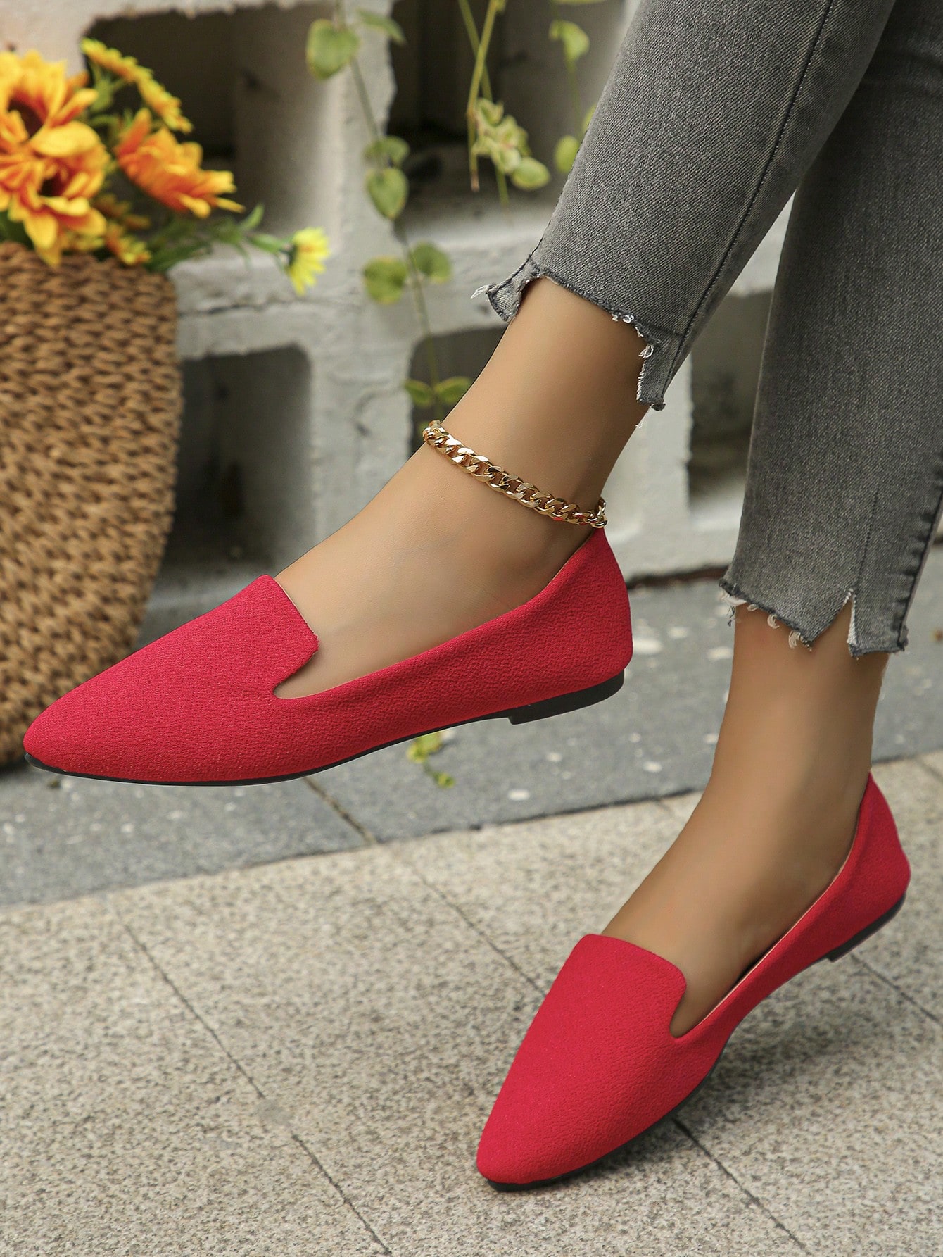 In Red Women Flats