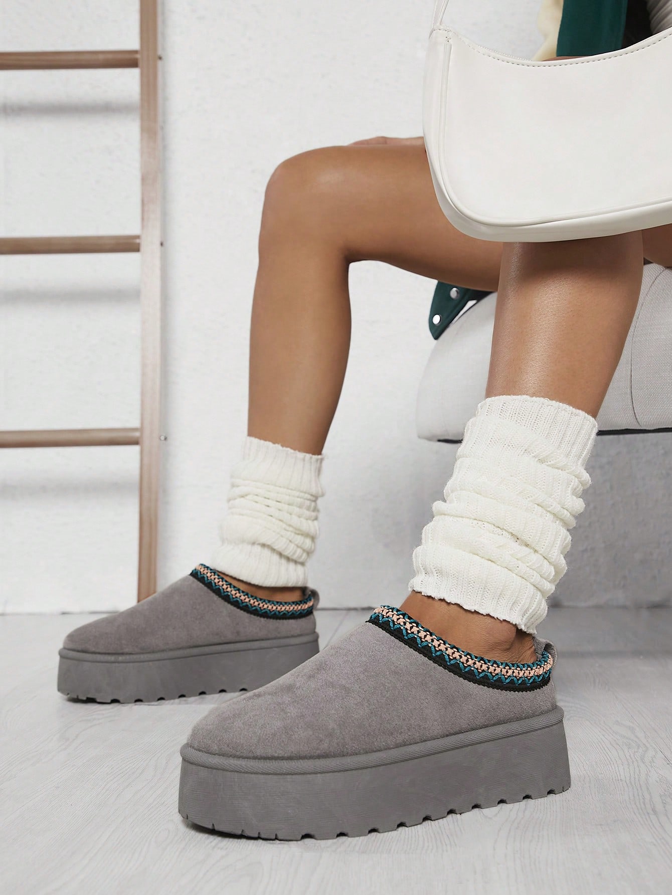 In Grey Women Ankle Boots & Booties