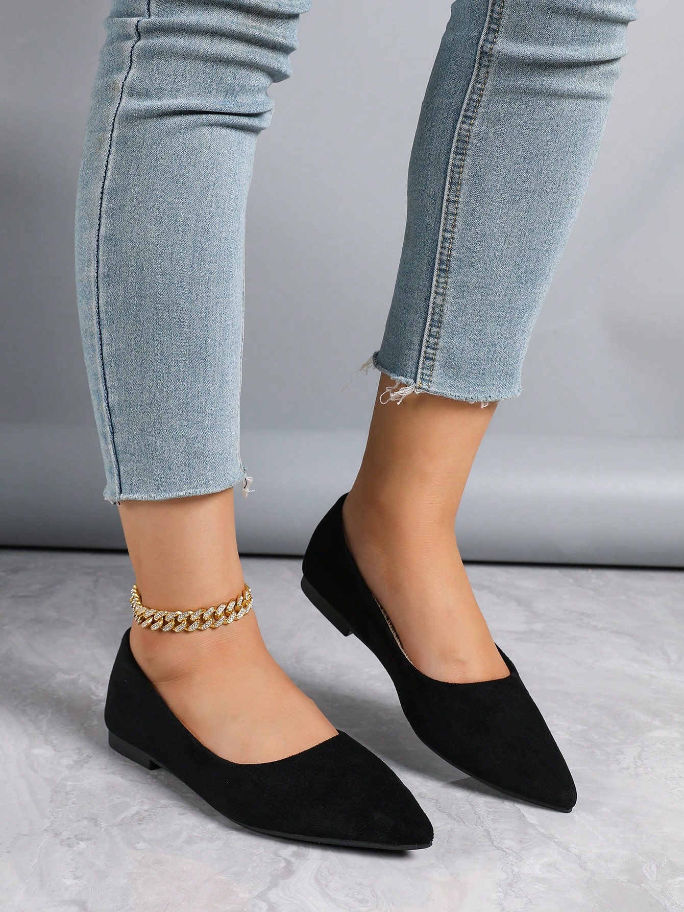 In Black Women Flats