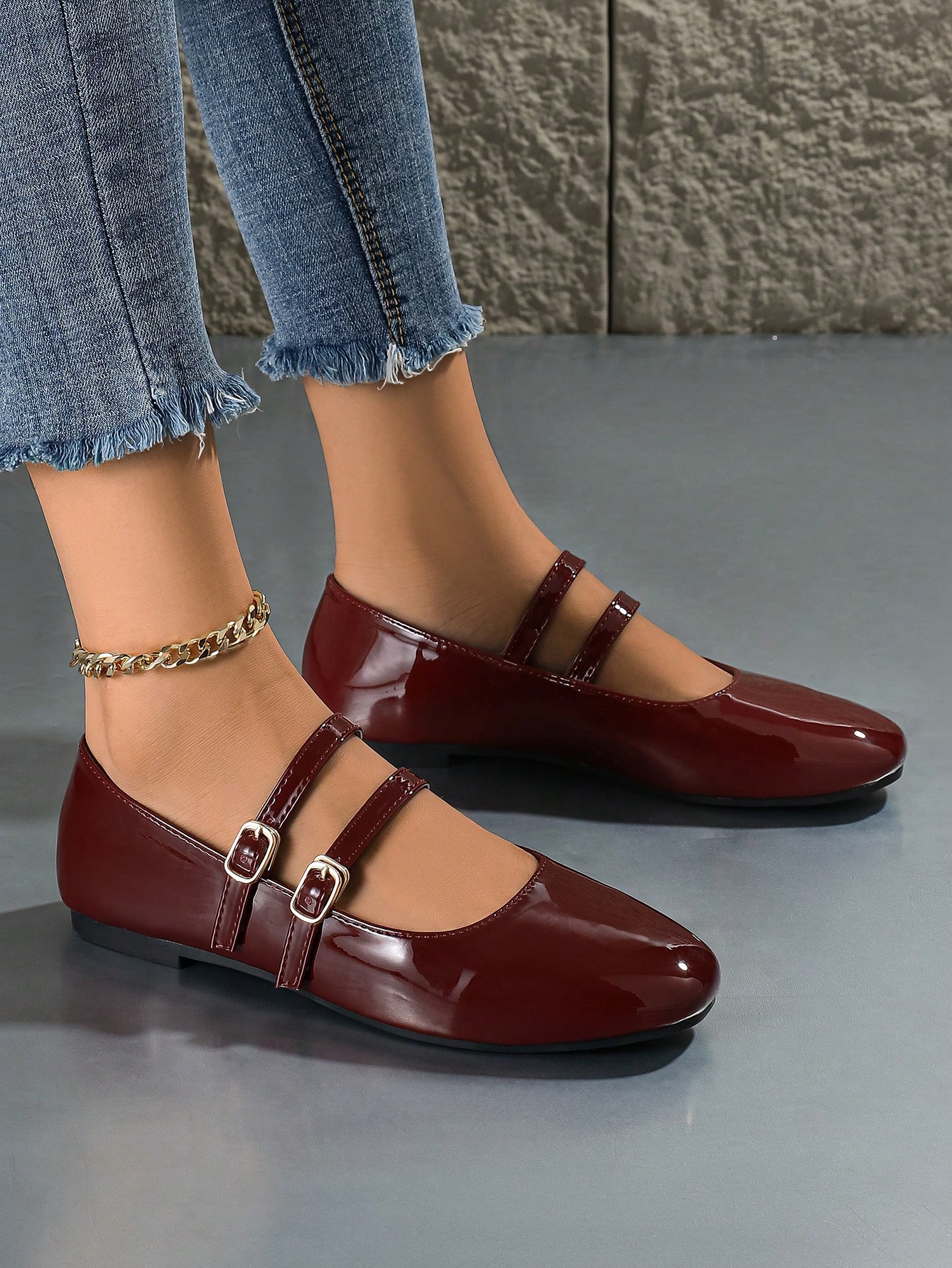 In Burgundy Women Shoes