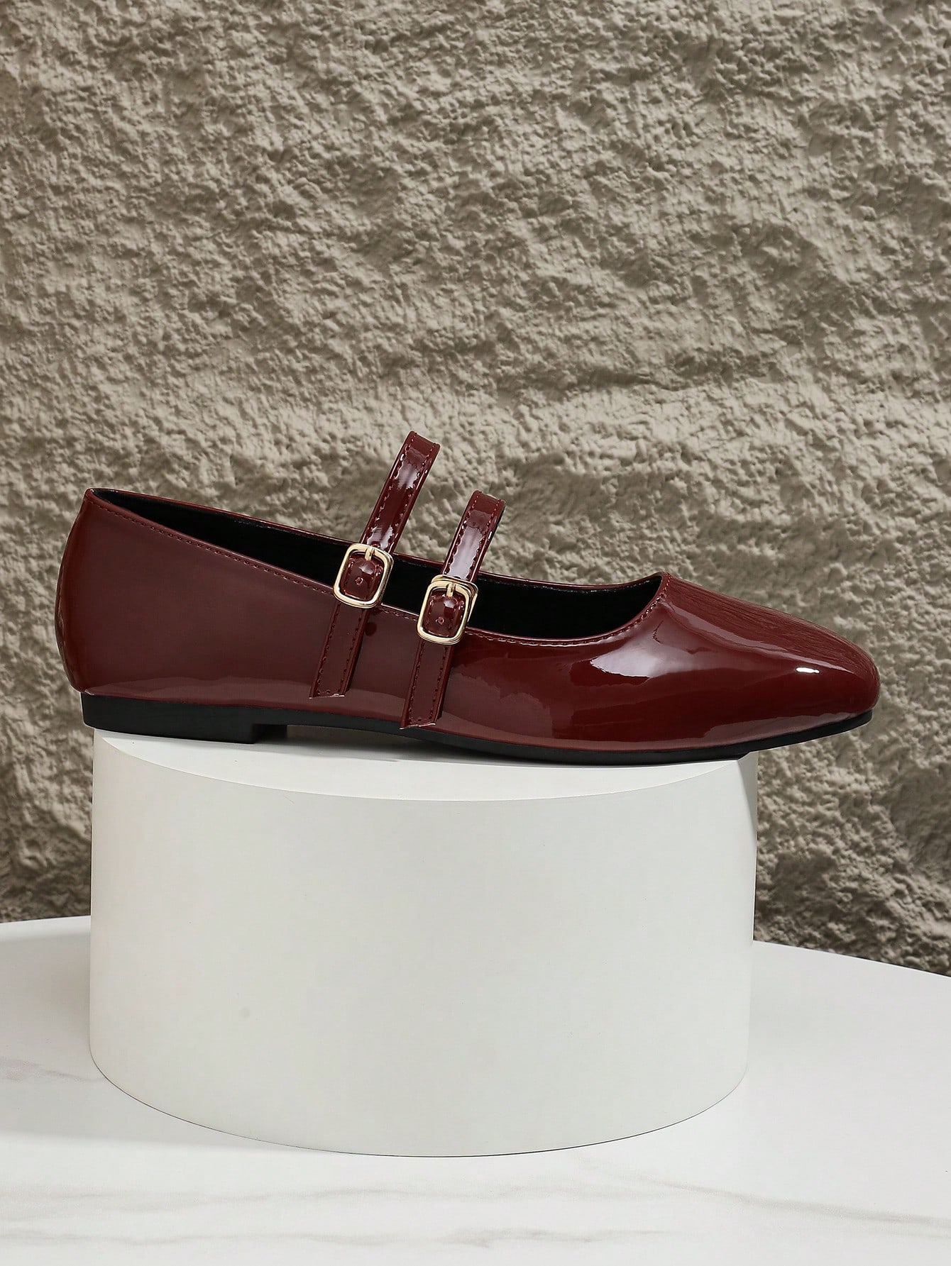 In Burgundy Women Shoes