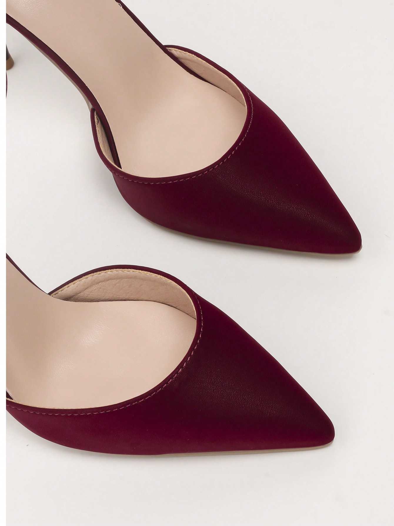 In Burgundy Women Pumps