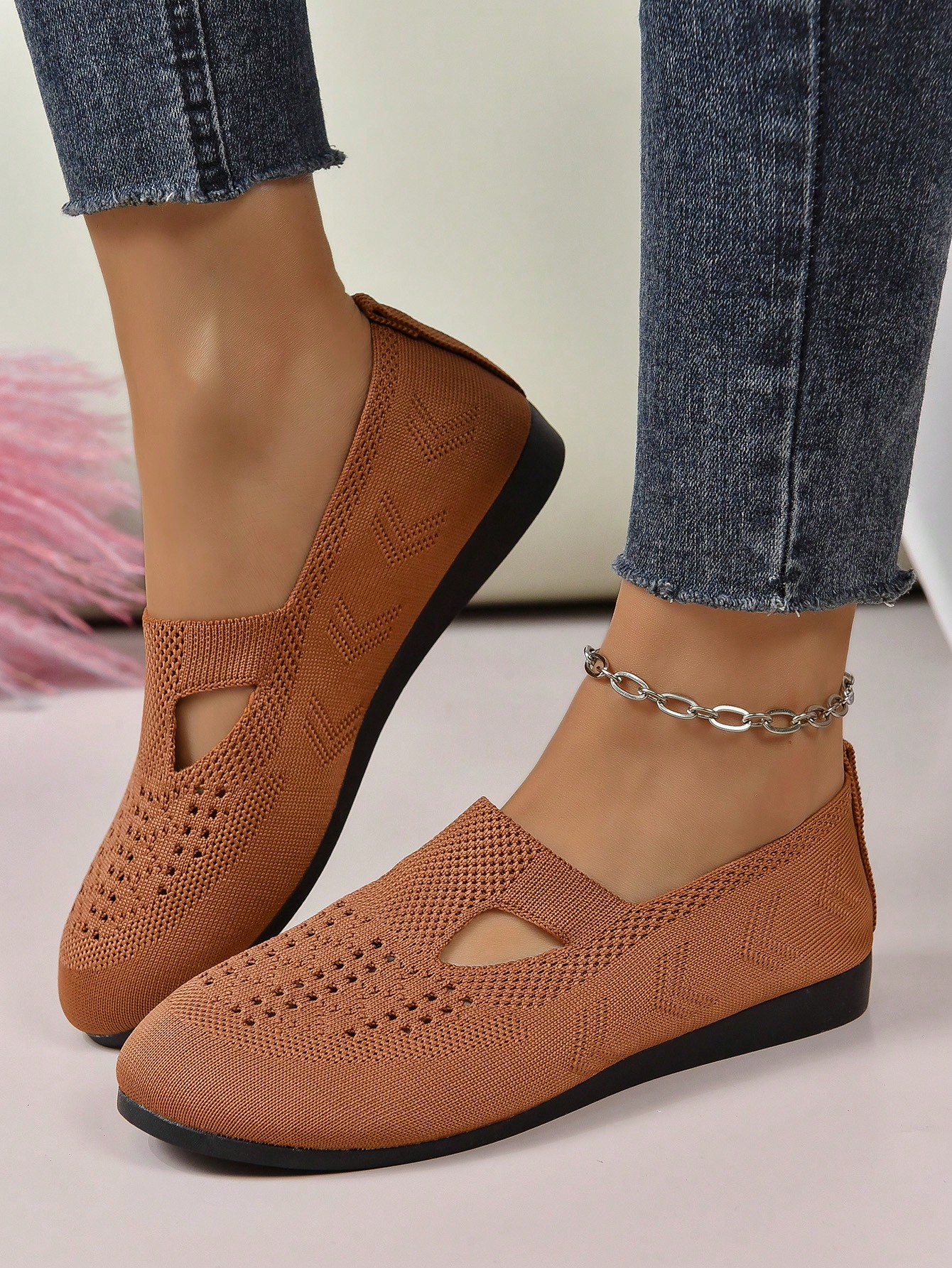 In Brown Women Flats