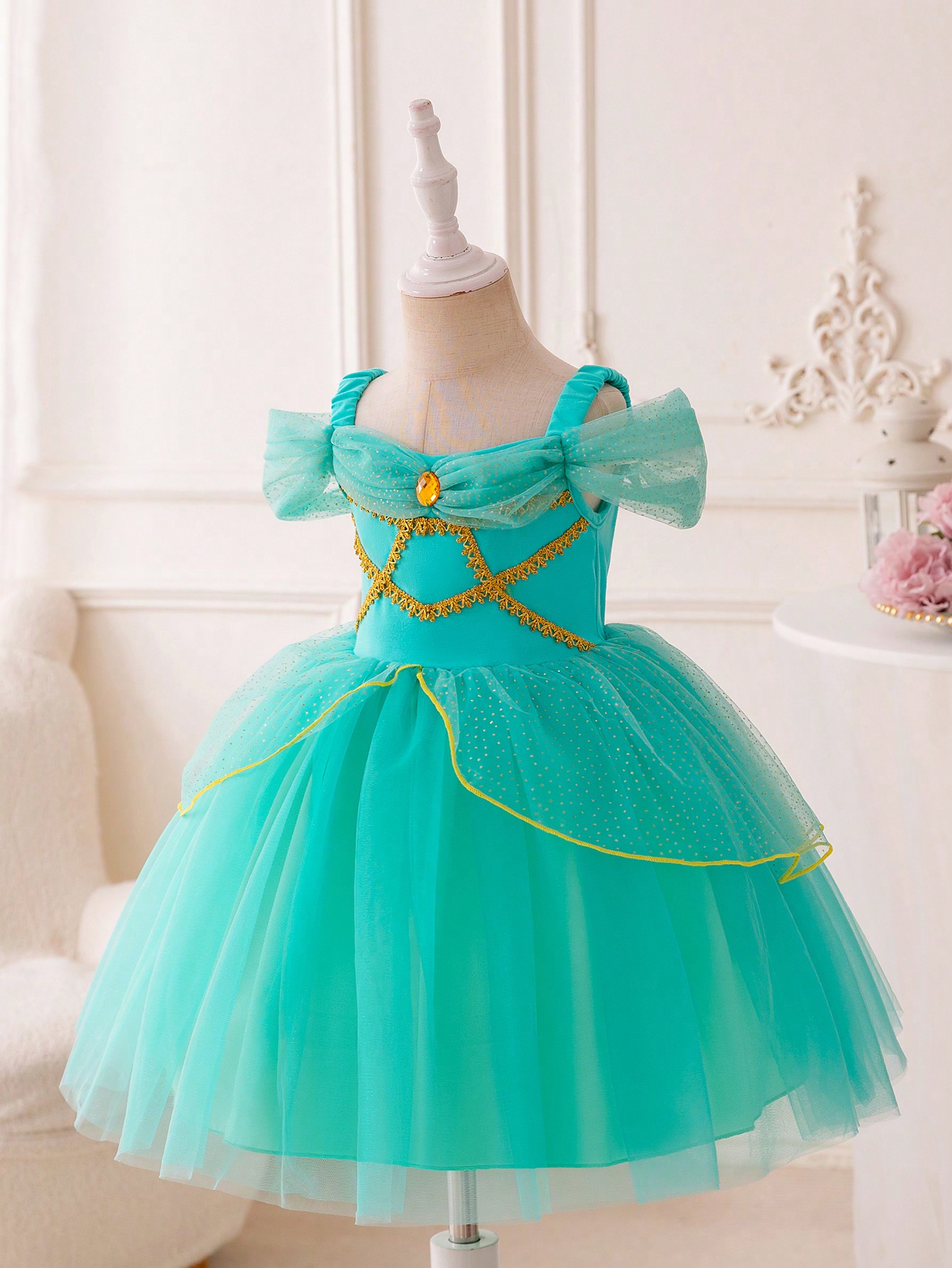 Young Girls Partywear