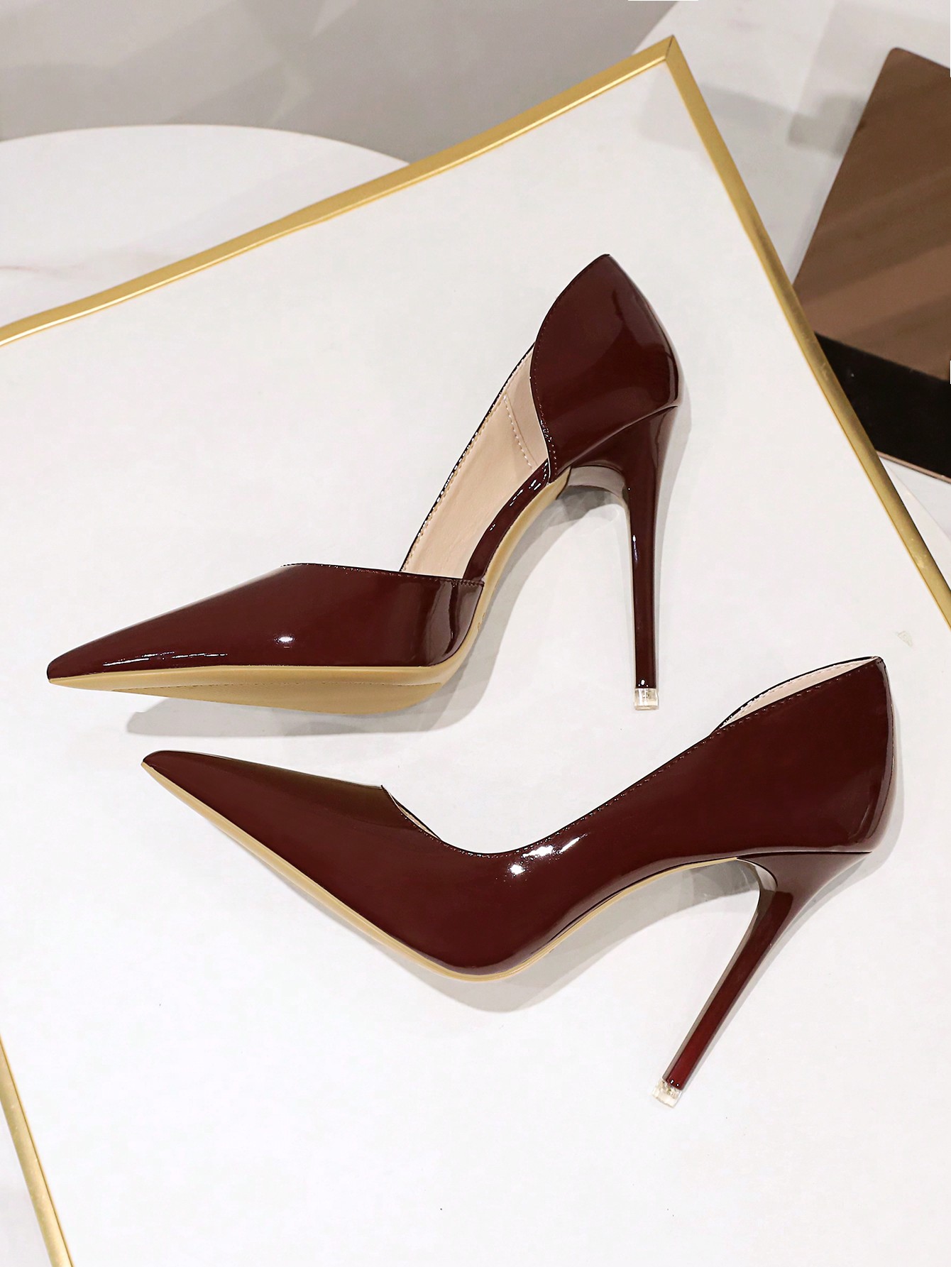 In Burgundy Women Pumps